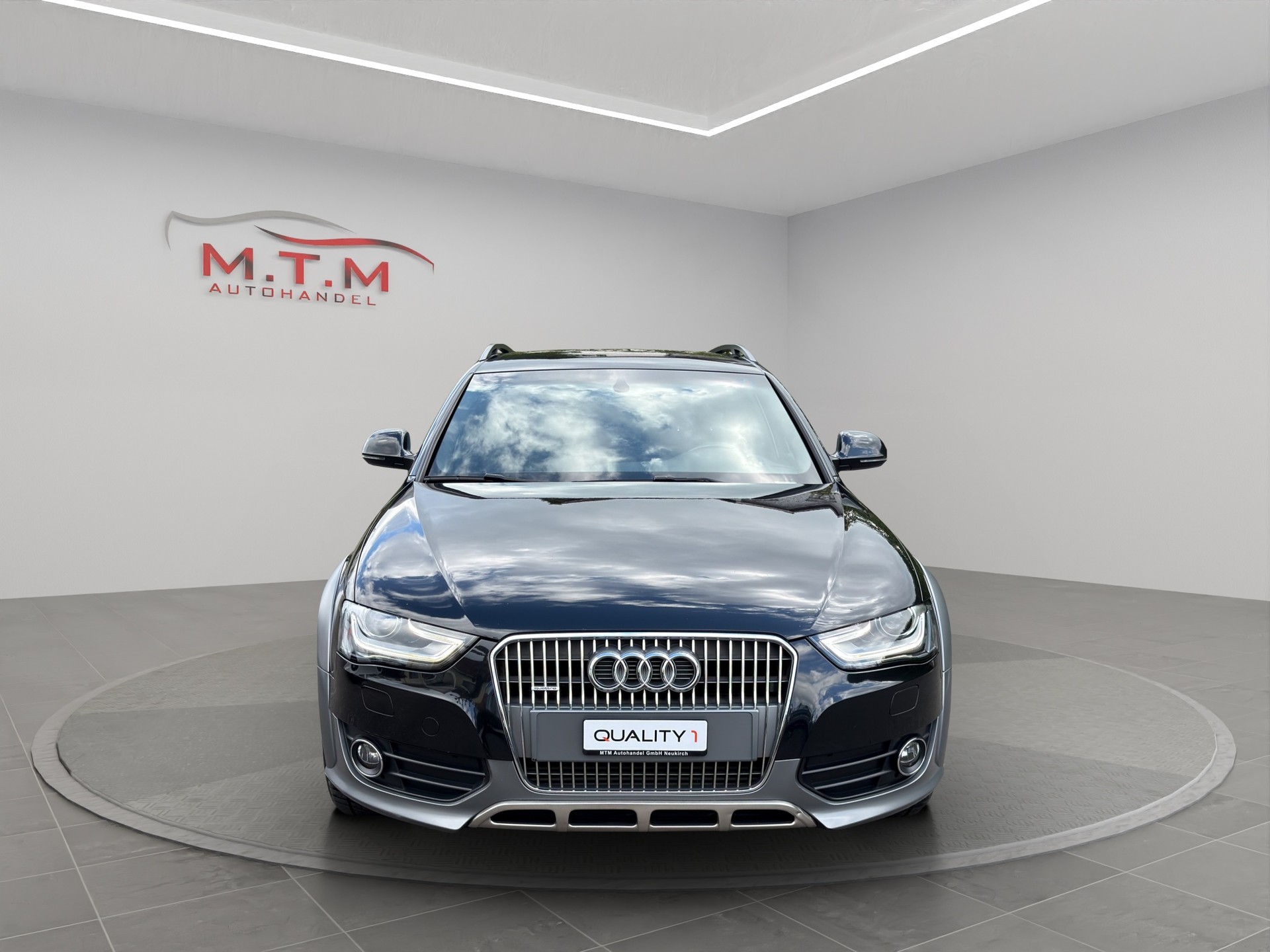AUDI A4 allroad 3.0 TDI quattro S-tronic-showroom-element-3