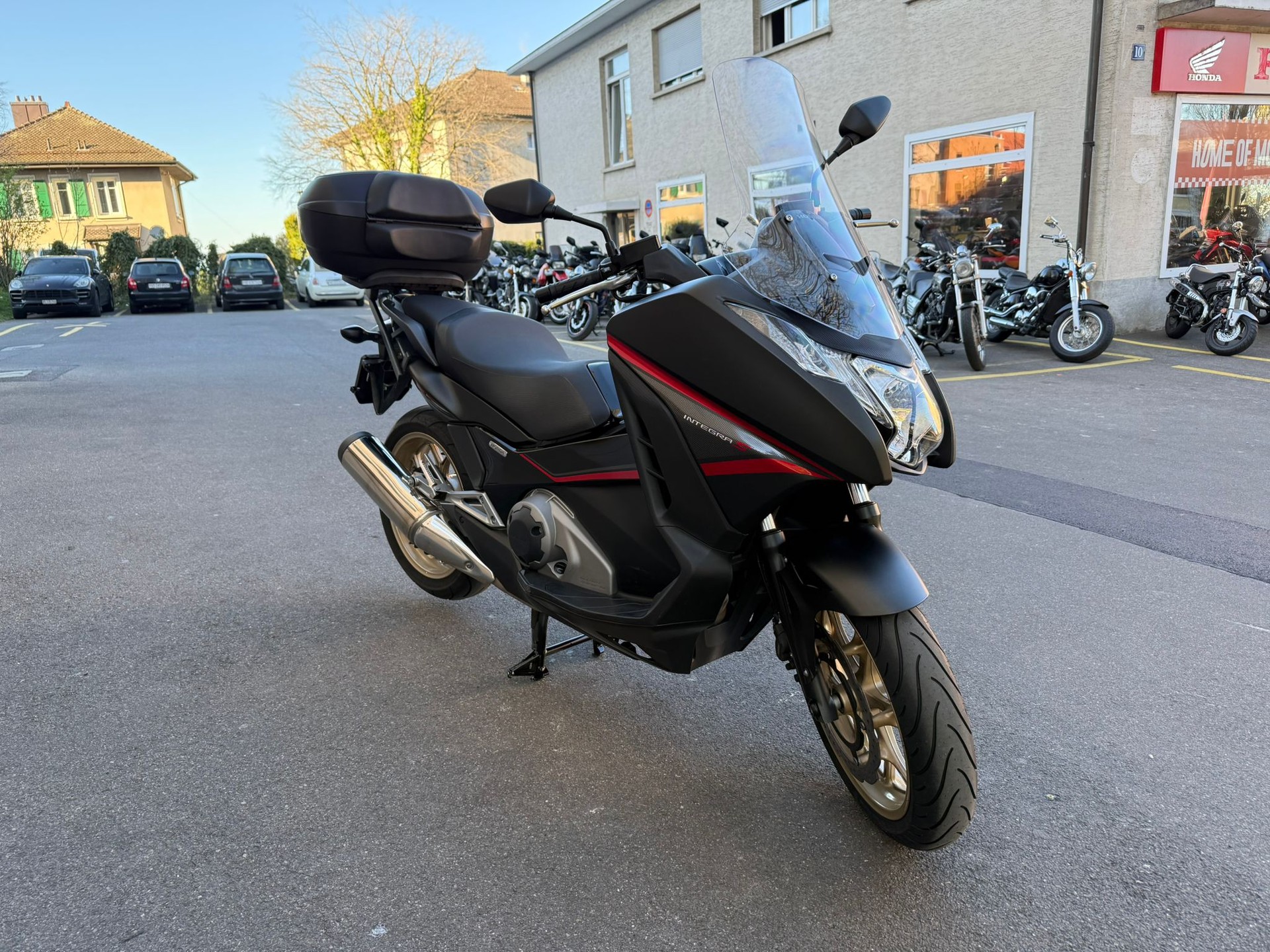 HONDA NC 750 D Integra Sporty ABS-image-1