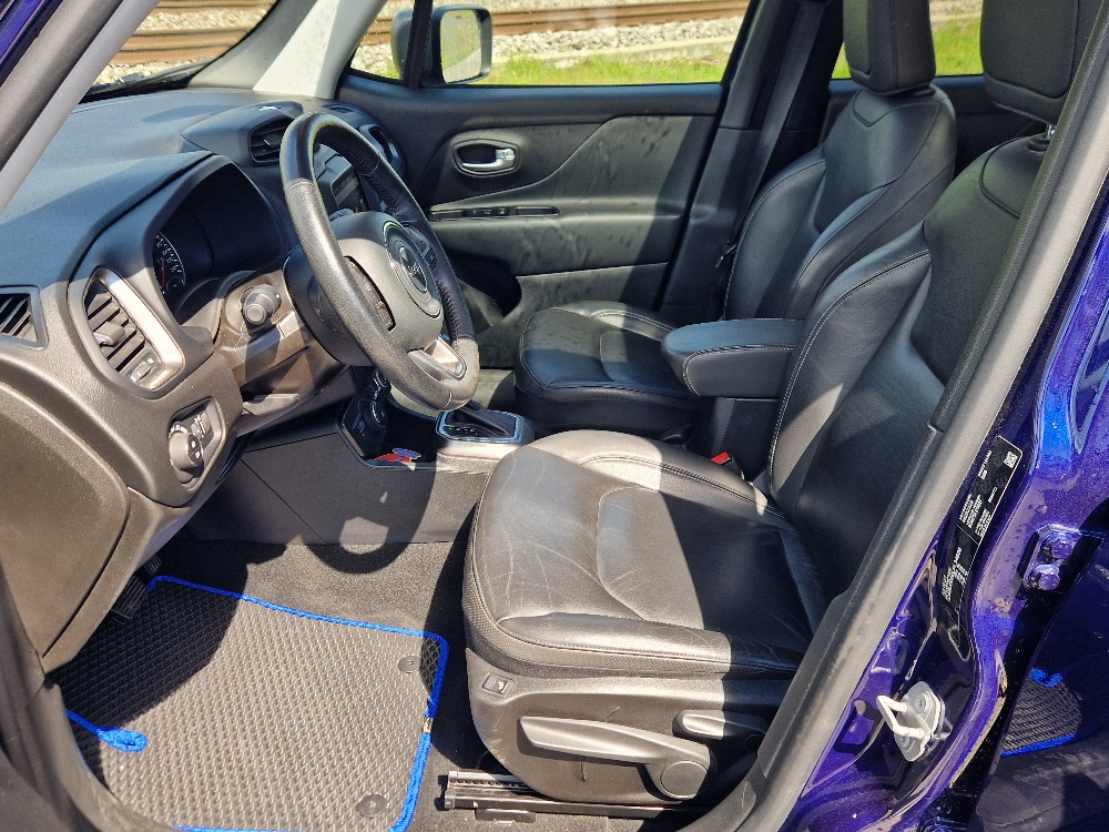 JEEP Renegade 1.3 Turbo Limited AWD-image-9