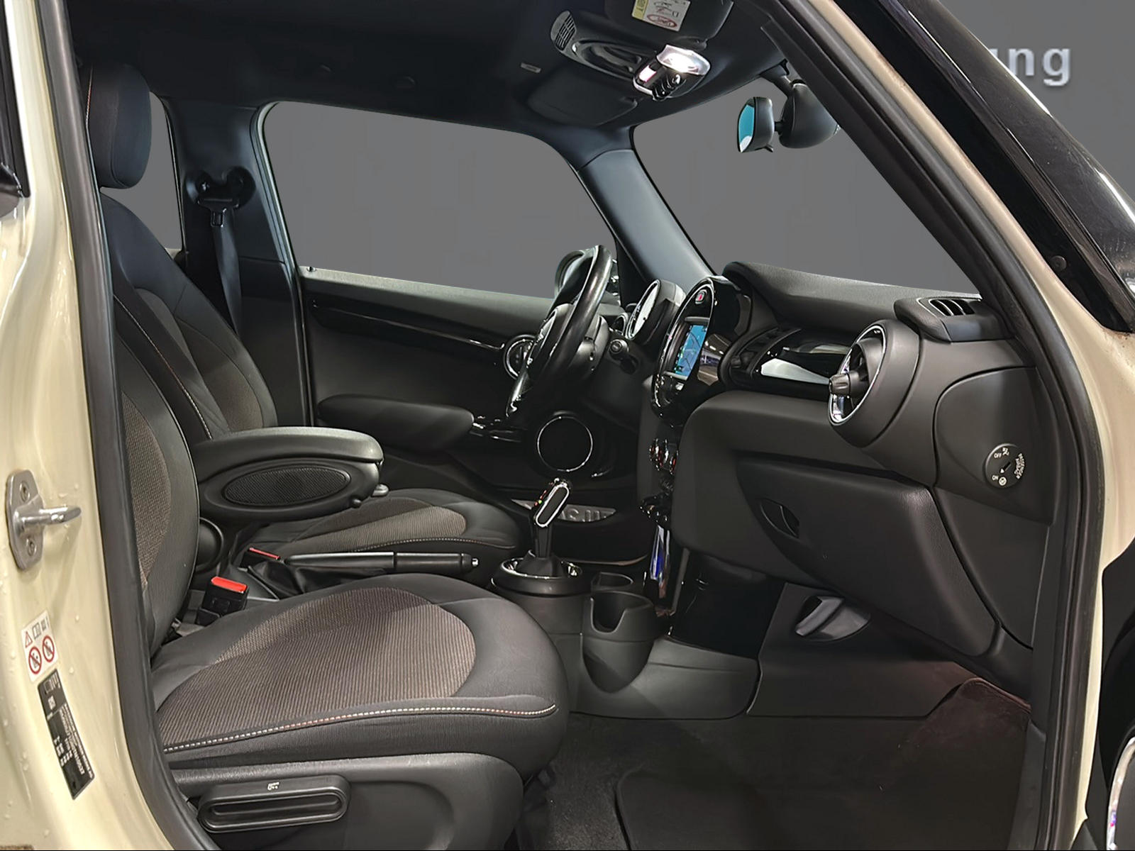 MINI Cooper Steptronic DKG-image-10