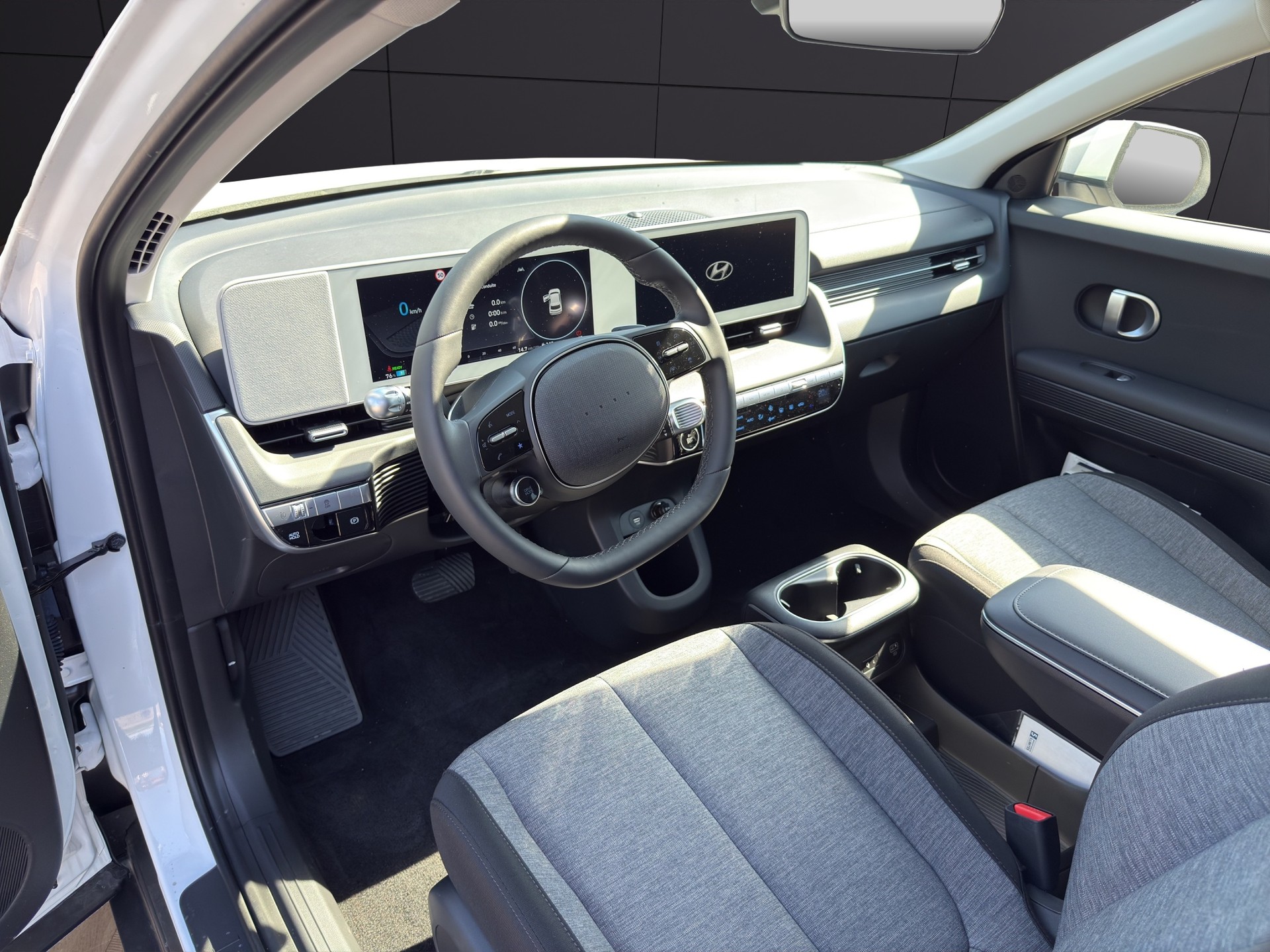HYUNDAI Ioniq 5 77kWh Origo 4WD-image-12