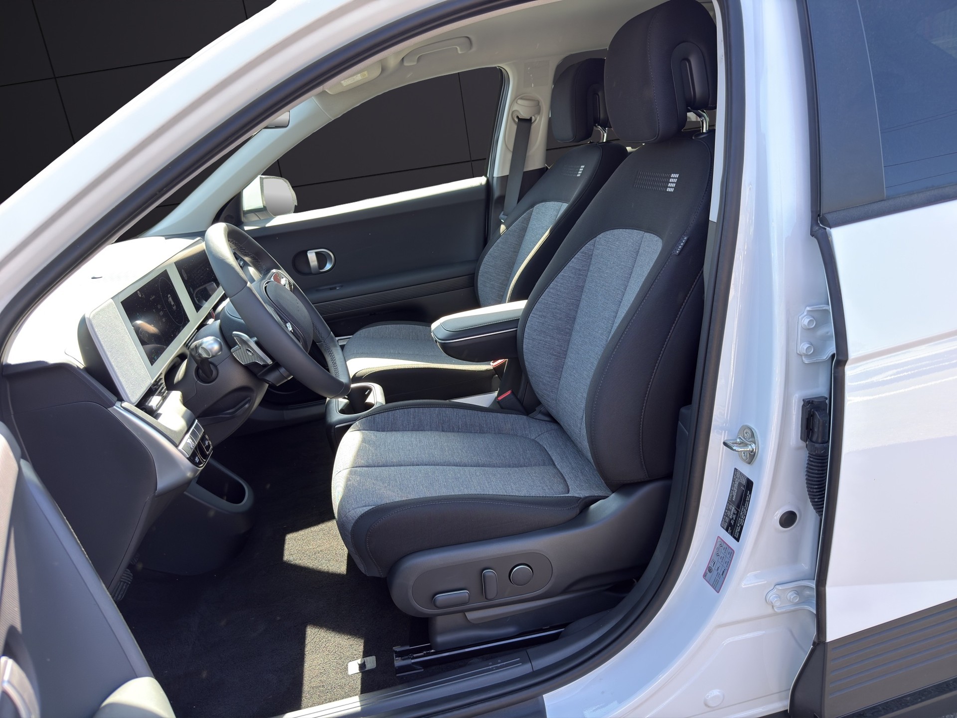 HYUNDAI Ioniq 5 77kWh Origo 4WD-image-13