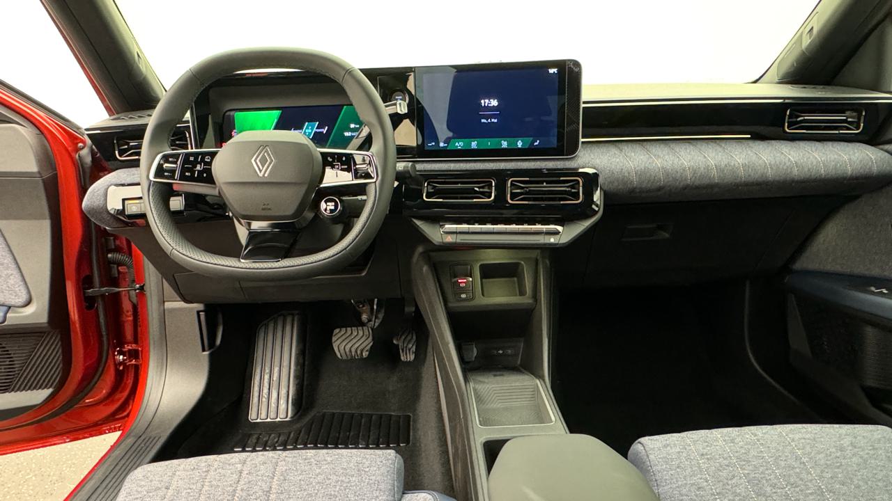RENAULT R4 E-Tech Comfort Range 52 kWh Techno-image-5