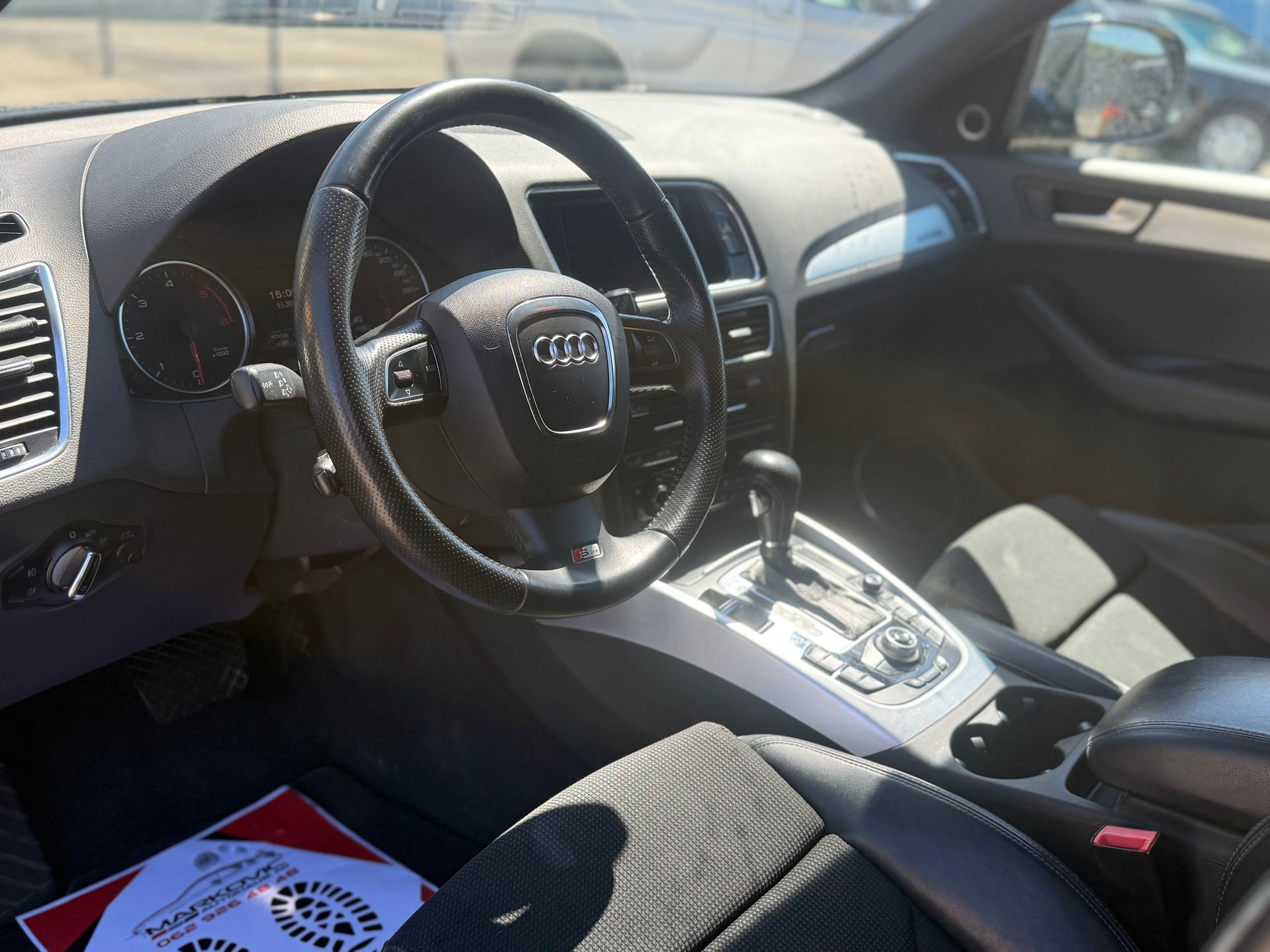 AUDI Q5 3.0 TDI quattro S-tronic-image-9