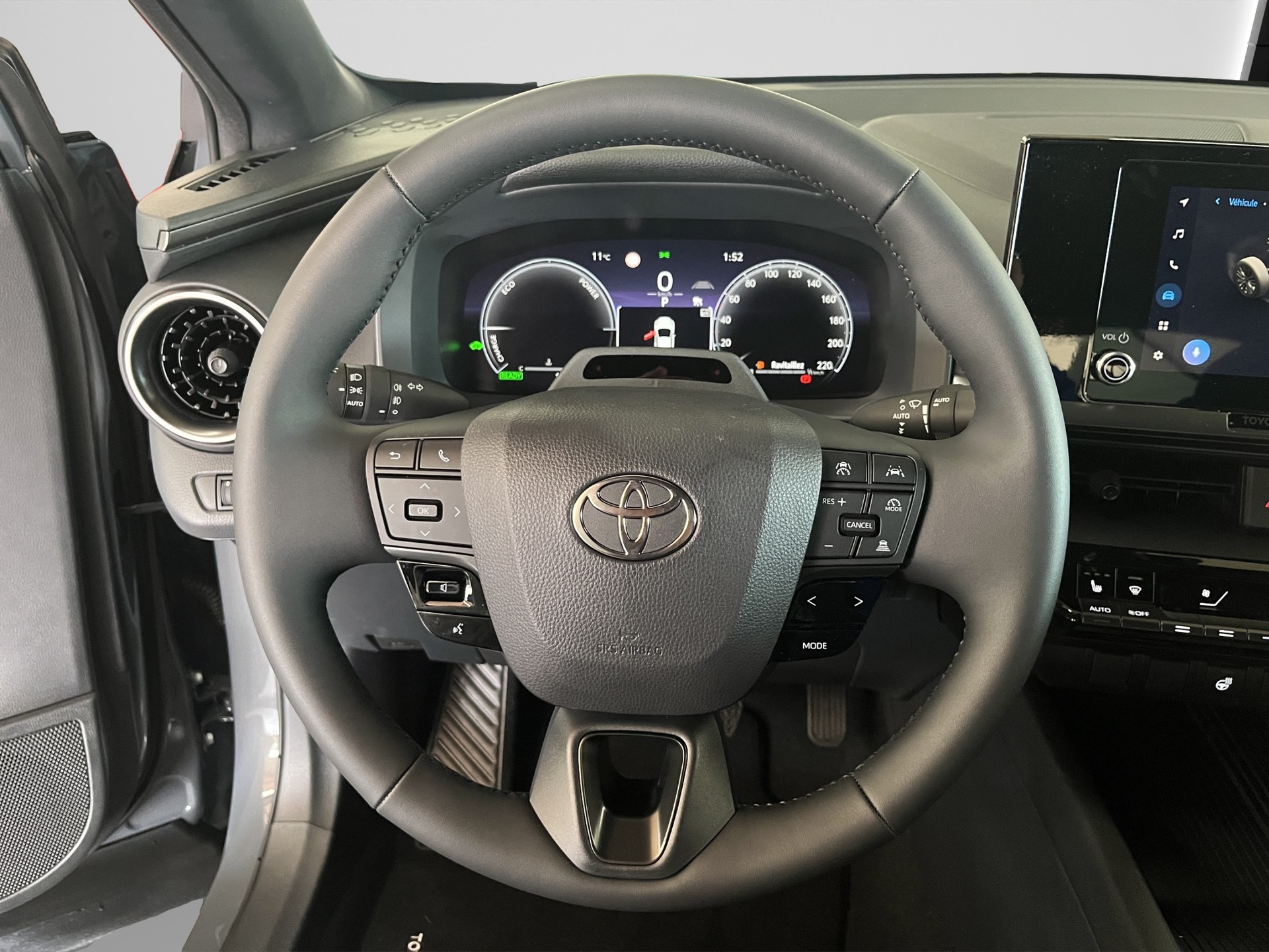 TOYOTA C-HR 1.8 HEV Comfort-image-8