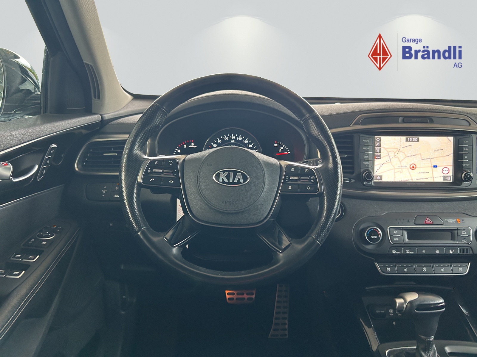 KIA Sorento 2.2 CRDi Style 7P-image-12