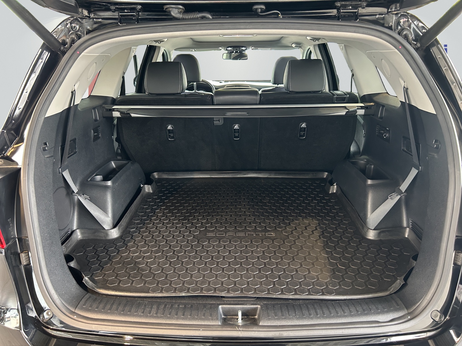 KIA Sorento 2.2 CRDi Style 7P-image-9