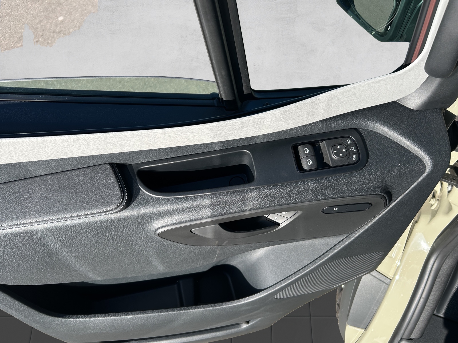 WESTFALIA James Cook 600D Aufstelldach Premium 2.0D 9G 4 Matic-image-17