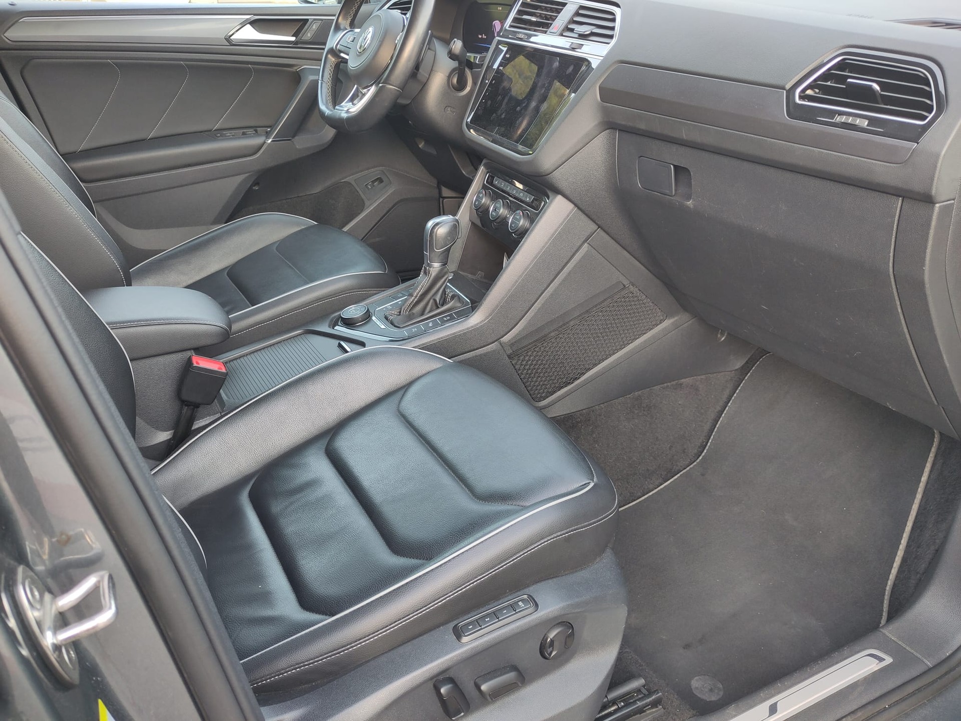 VW Tiguan 2.0TSI Highline 4Motion DSG-image-6