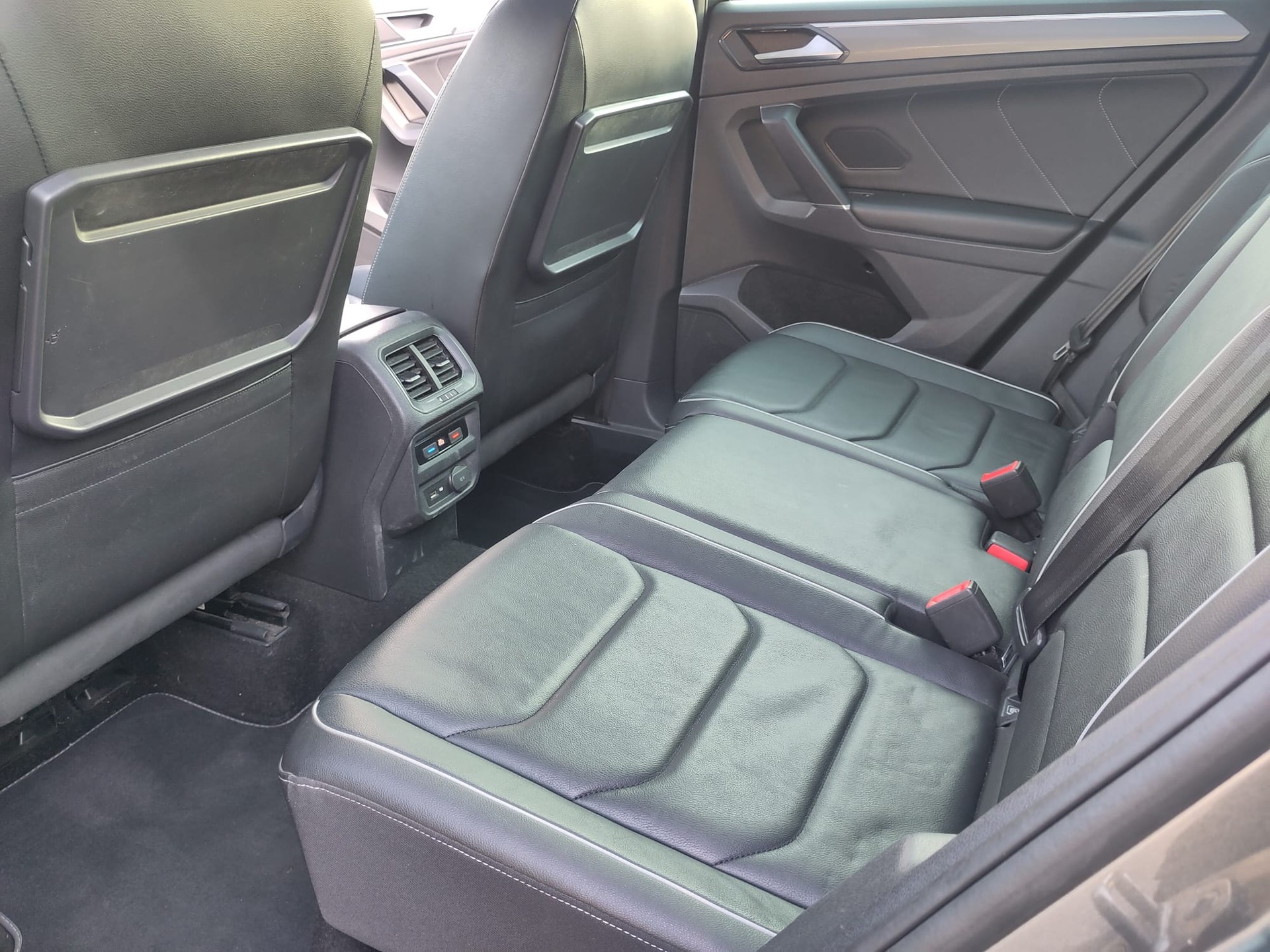 VW Tiguan 2.0TSI Highline 4Motion DSG-image-8