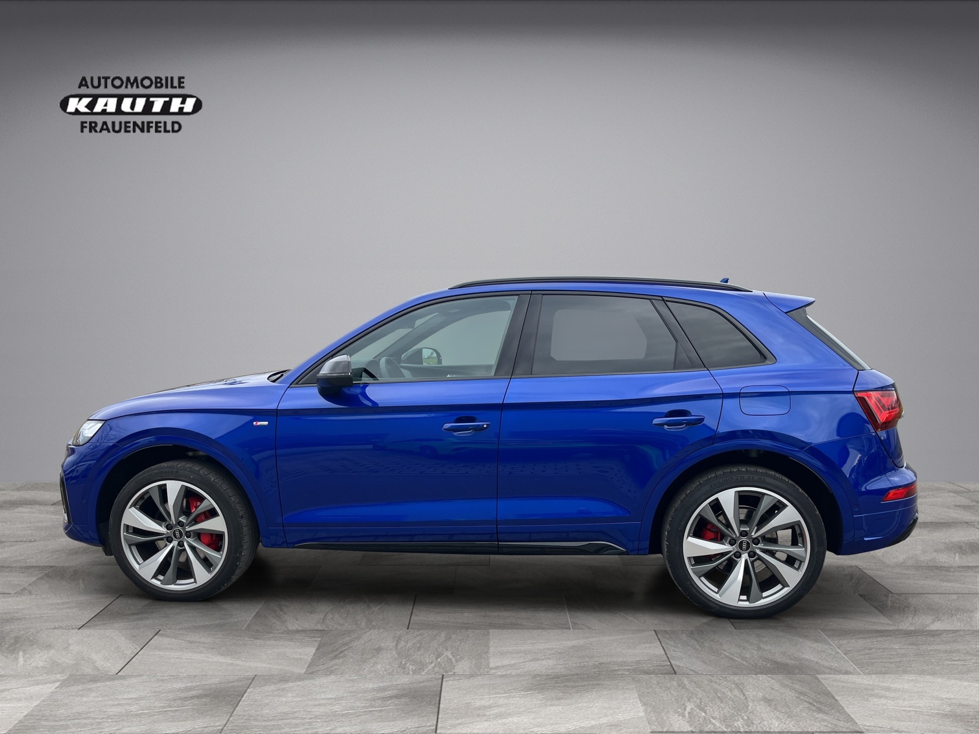 AUDI Q5 55 TFSI e PHEV S line quattro S-tronic*360°Kamera, Panodach, Standklima/Heizung, AHK, (5-Jahre Garantie)-showroom-element-1