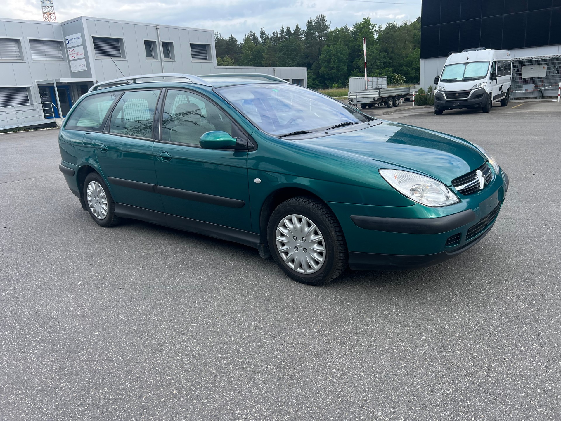 CITROEN C5 Break 2.0i 16V Ambiance Automatic-image-6