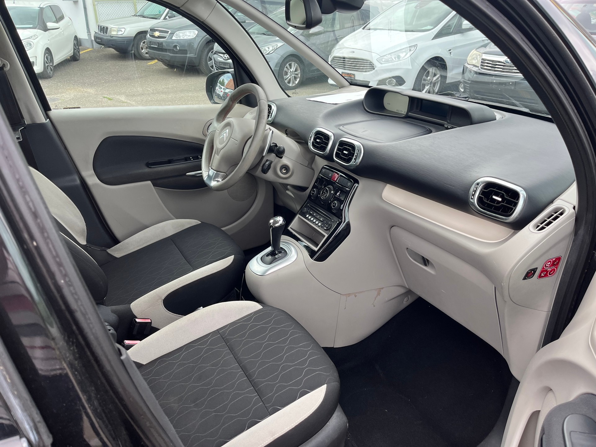 CITROEN C3 Picasso 1.6 HDi Rossignol EGS6-image-9