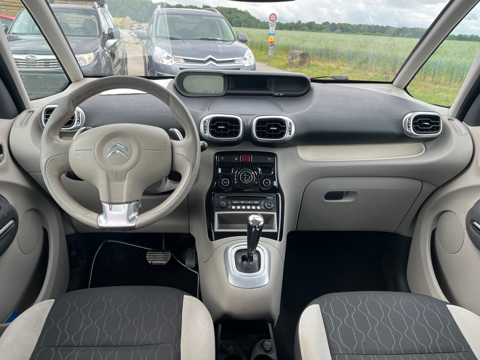 CITROEN C3 Picasso 1.6 HDi Rossignol EGS6-image-8