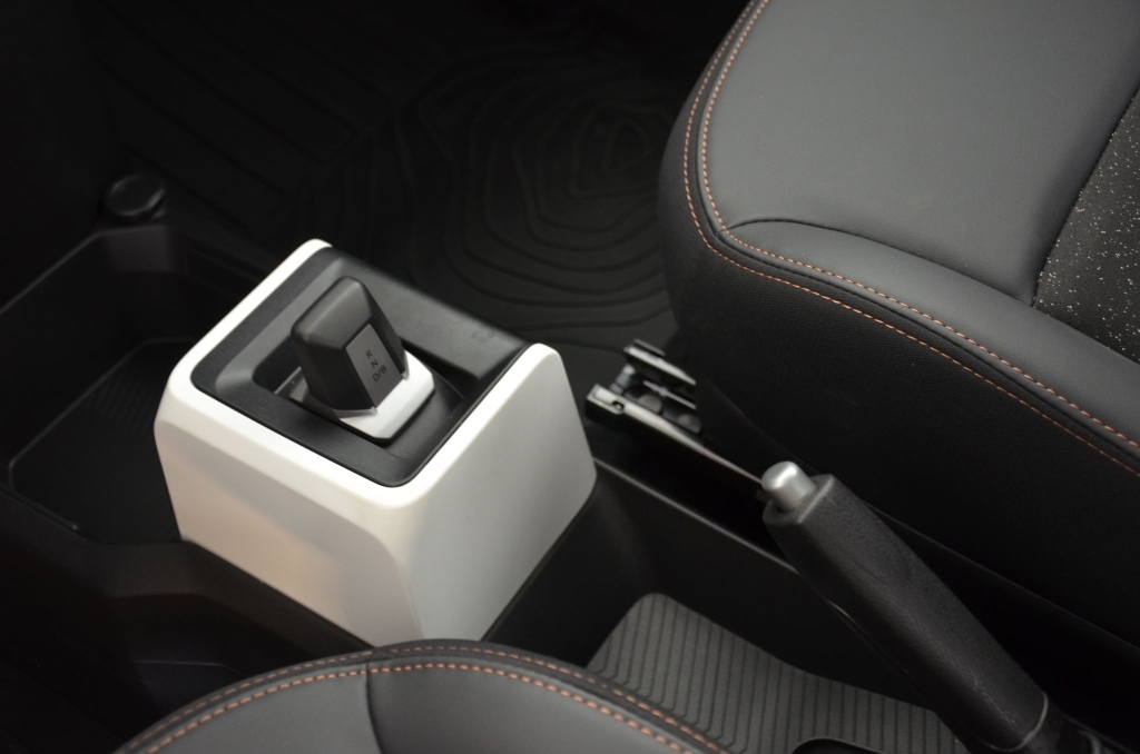 DACIA NEW Spring 27 kWh Extreme *CCS*-image-22