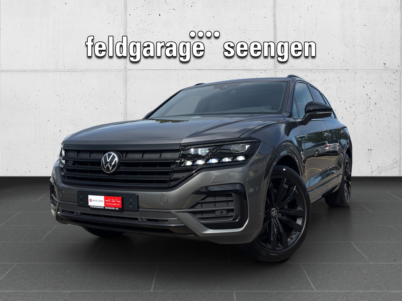 VW Touareg 3.0 TDI R Line Tiptronic mit AHK, Allradlenkung & Standheizung