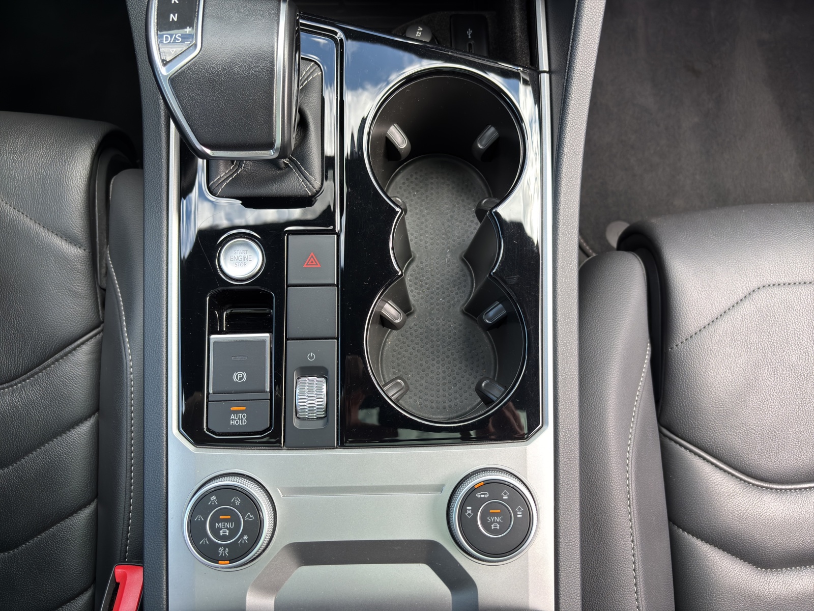 VW Touareg 3.0 TDI R Line Tiptronic mit AHK, Allradlenkung & Standheizung-image-19