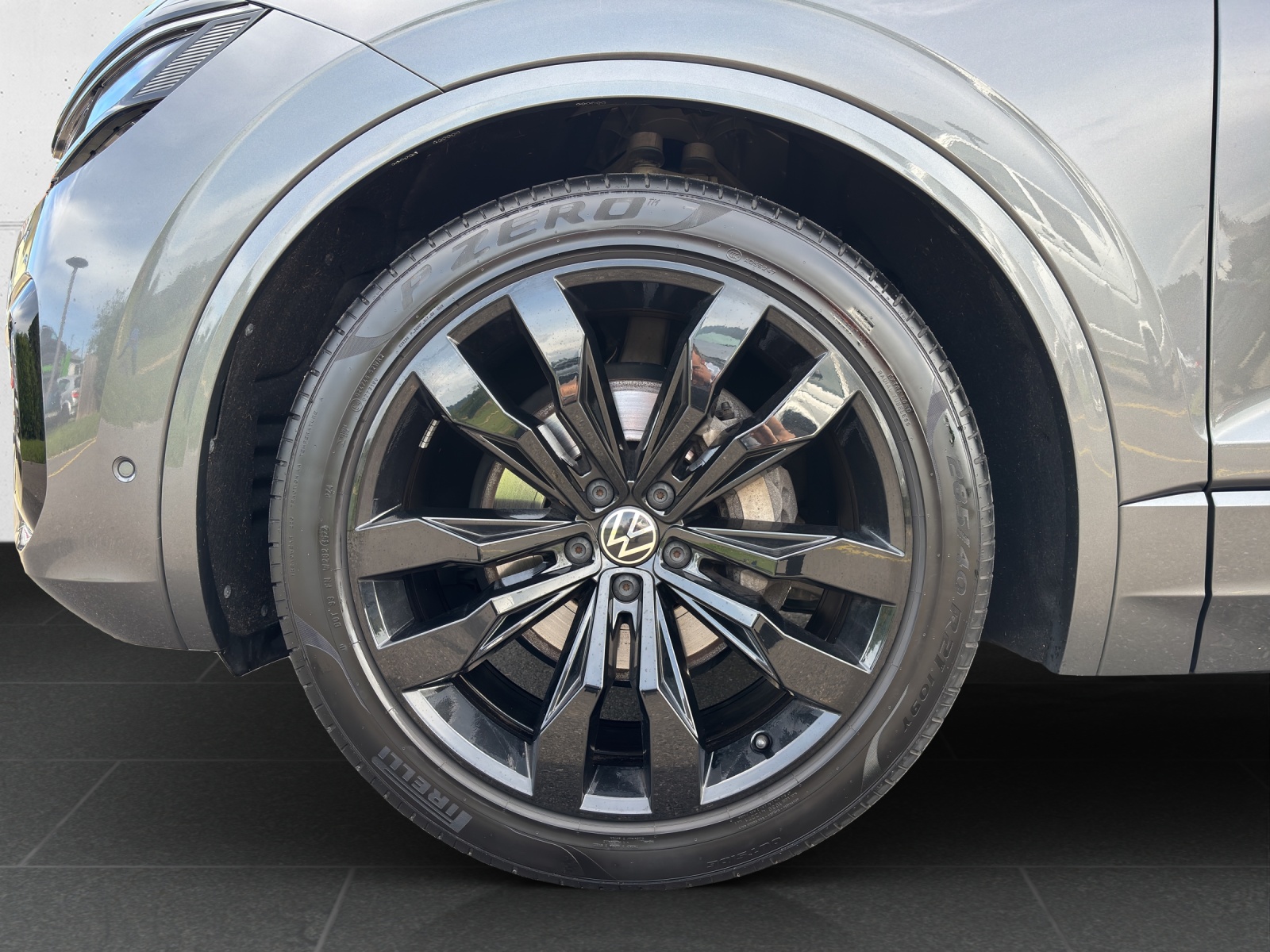 VW Touareg 3.0 TDI R Line Tiptronic mit AHK, Allradlenkung & Standheizung-image-8