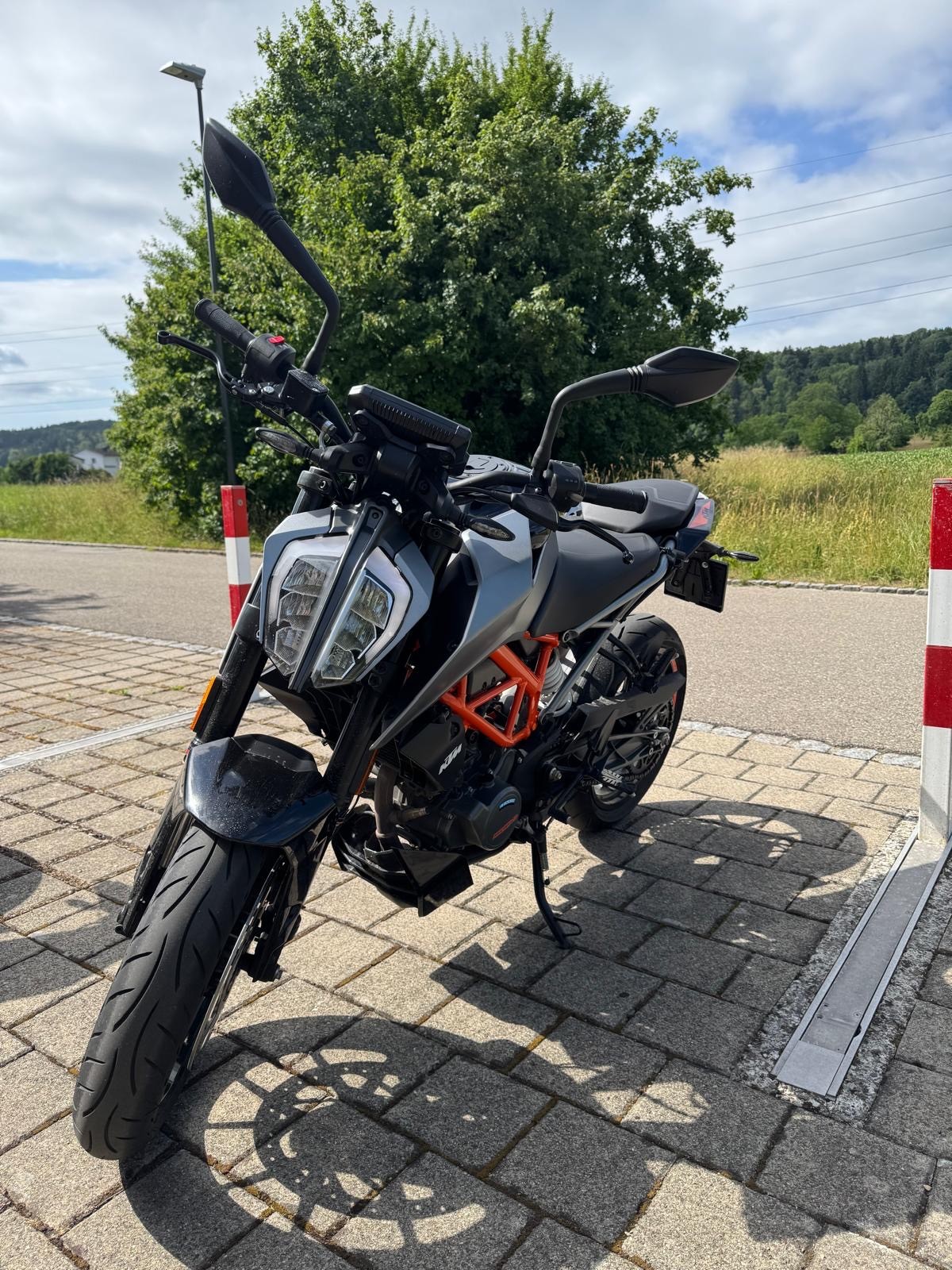 KTM 125 Duke-image-0