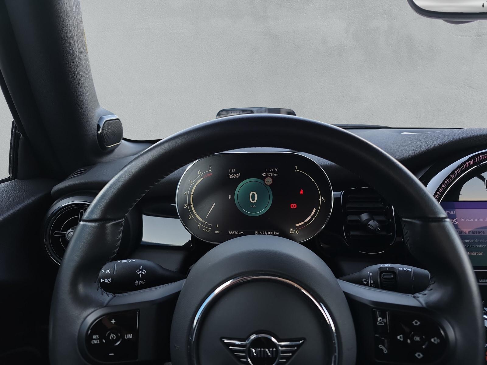 MINI Cooper Cabrio Classic Trim F57 1.5i (CH)-image-17