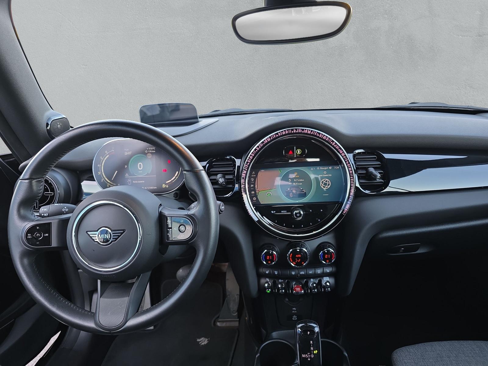 MINI Cooper Cabrio Classic Trim F57 1.5i (CH)-image-12