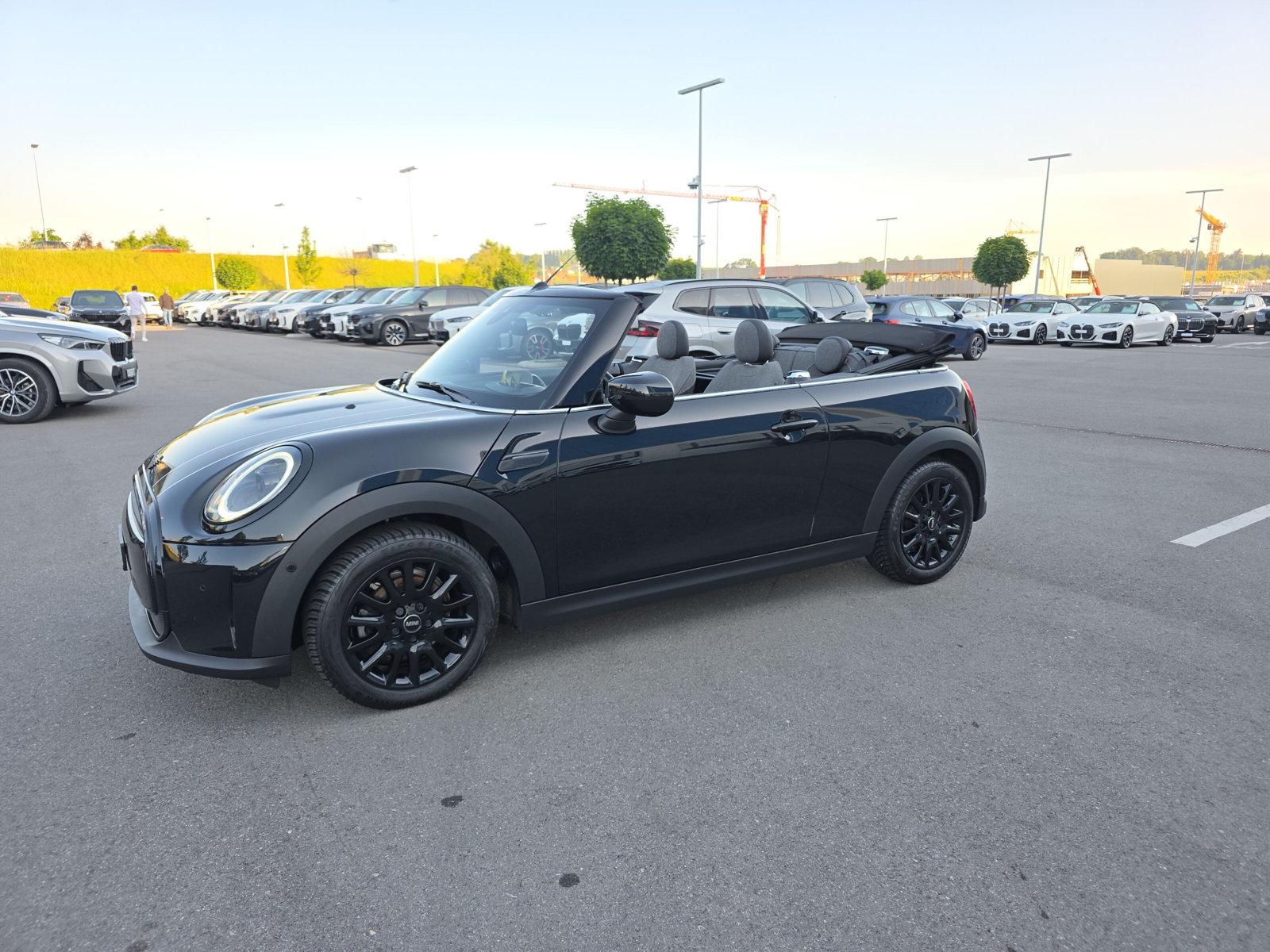 MINI Cooper Cabrio Classic Trim F57 1.5i (CH)-image-19