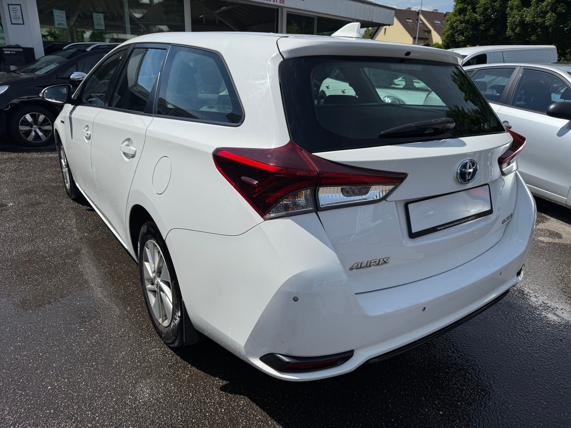 TOYOTA AURIS-image-6
