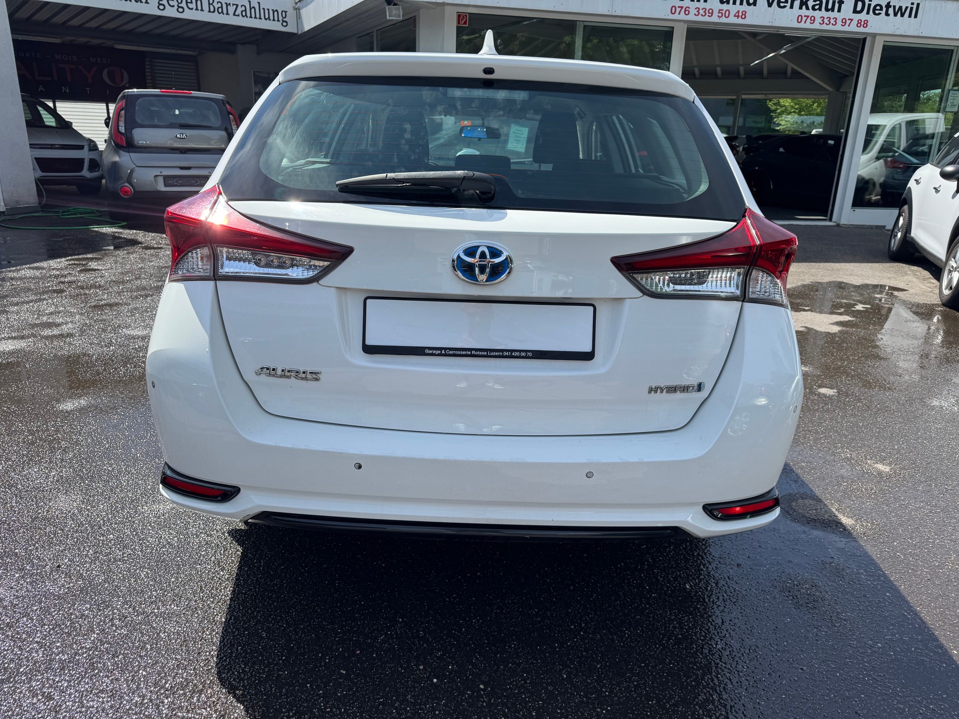 TOYOTA AURIS-image-7