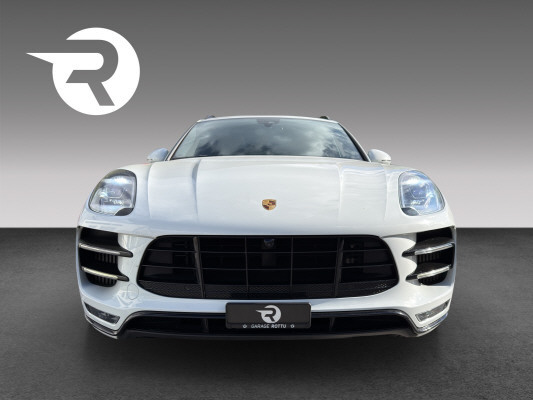 PORSCHE Macan Turbo-image-1