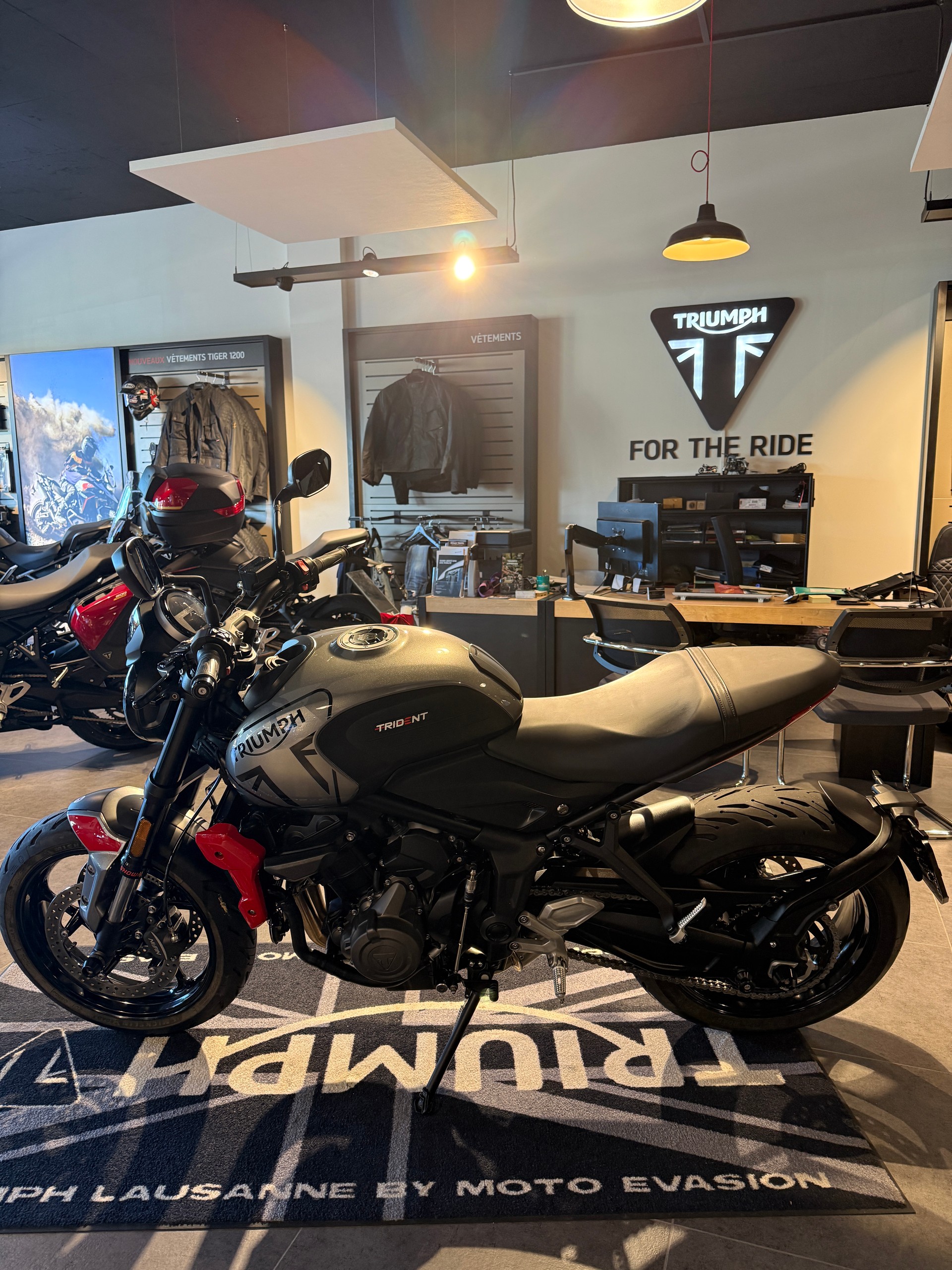 TRIUMPH Trident 660-image-1