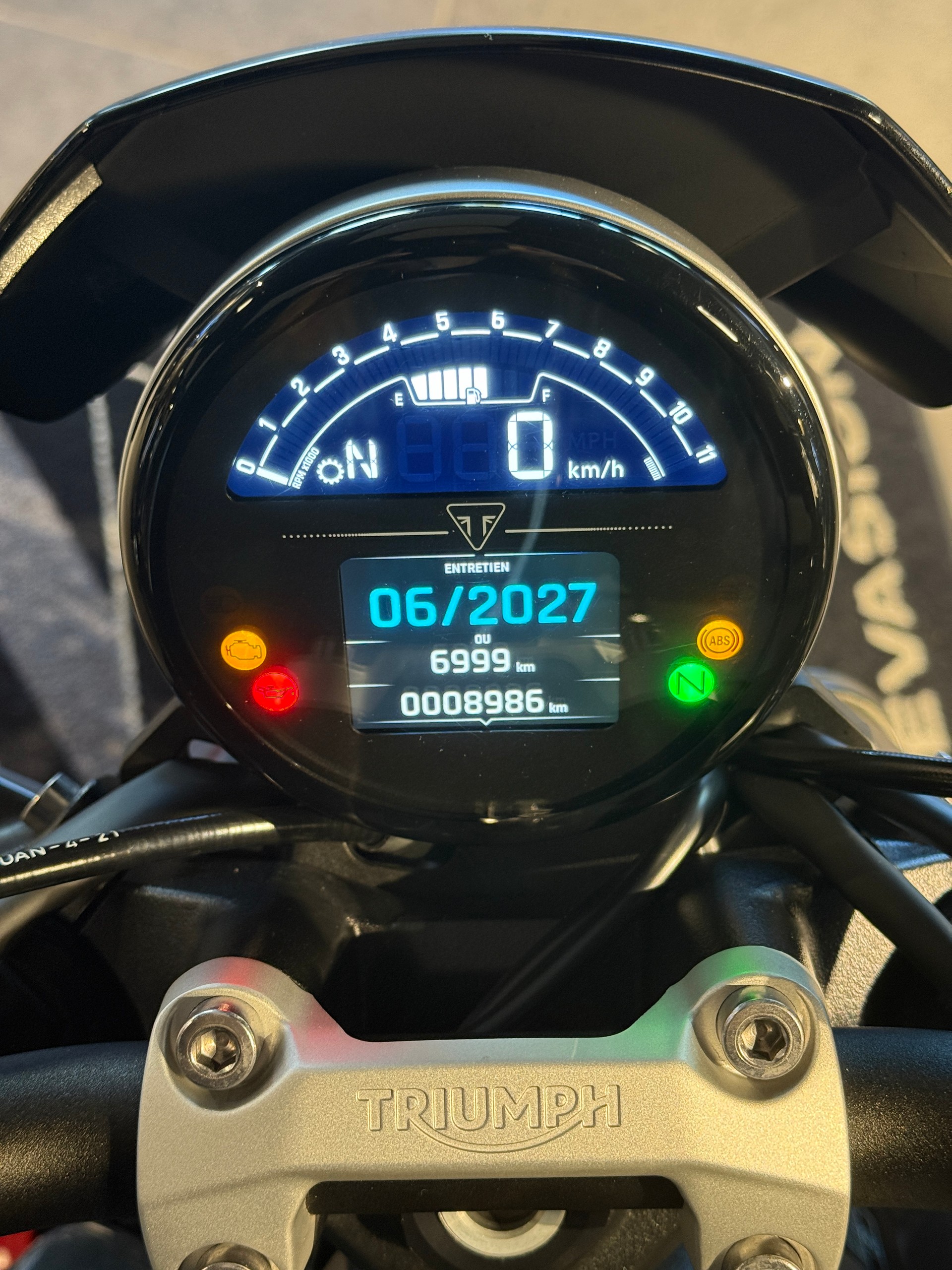 TRIUMPH Trident 660-image-4