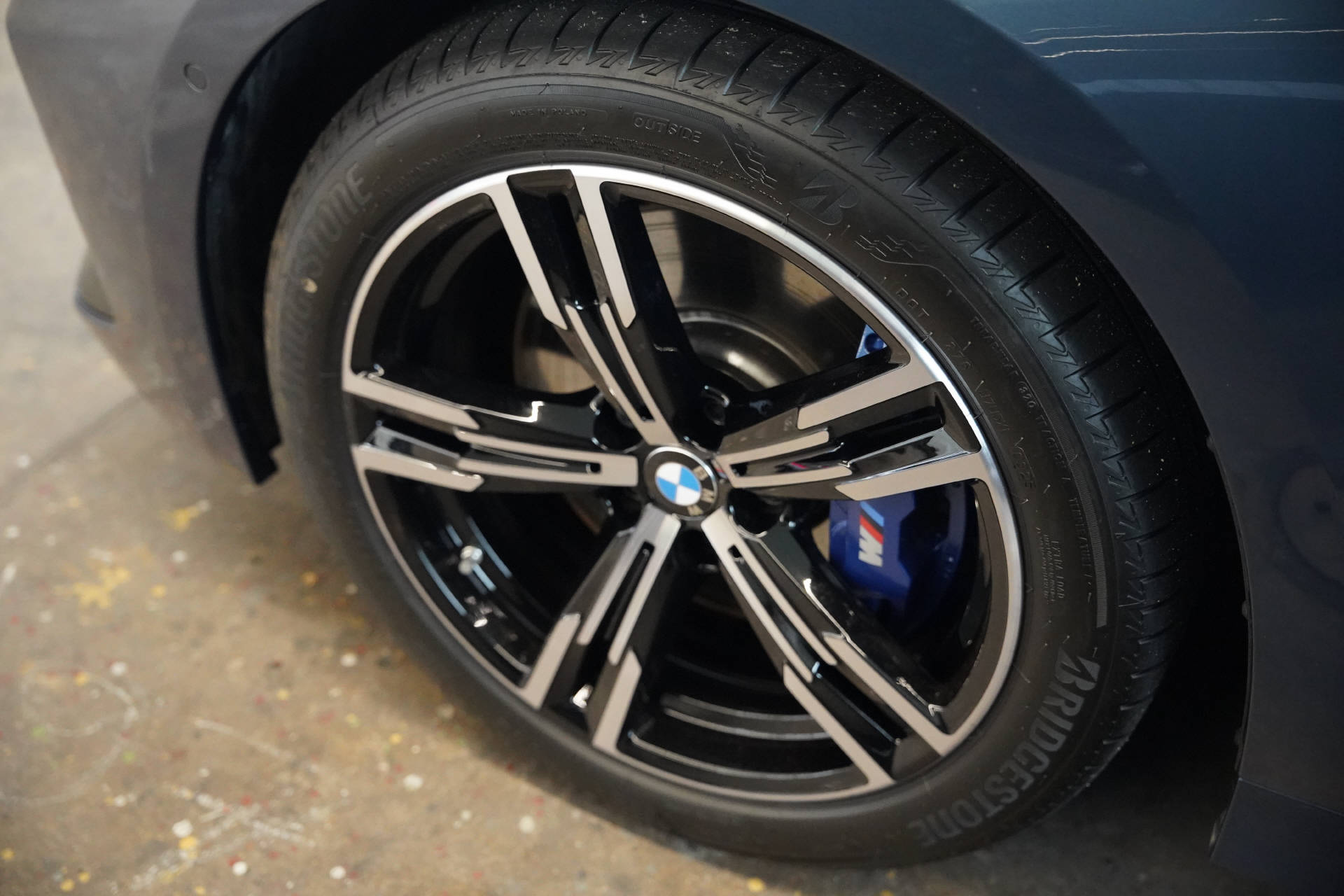 BMW M340i xDrive 48V Touring Steptronic M Sport-image-5