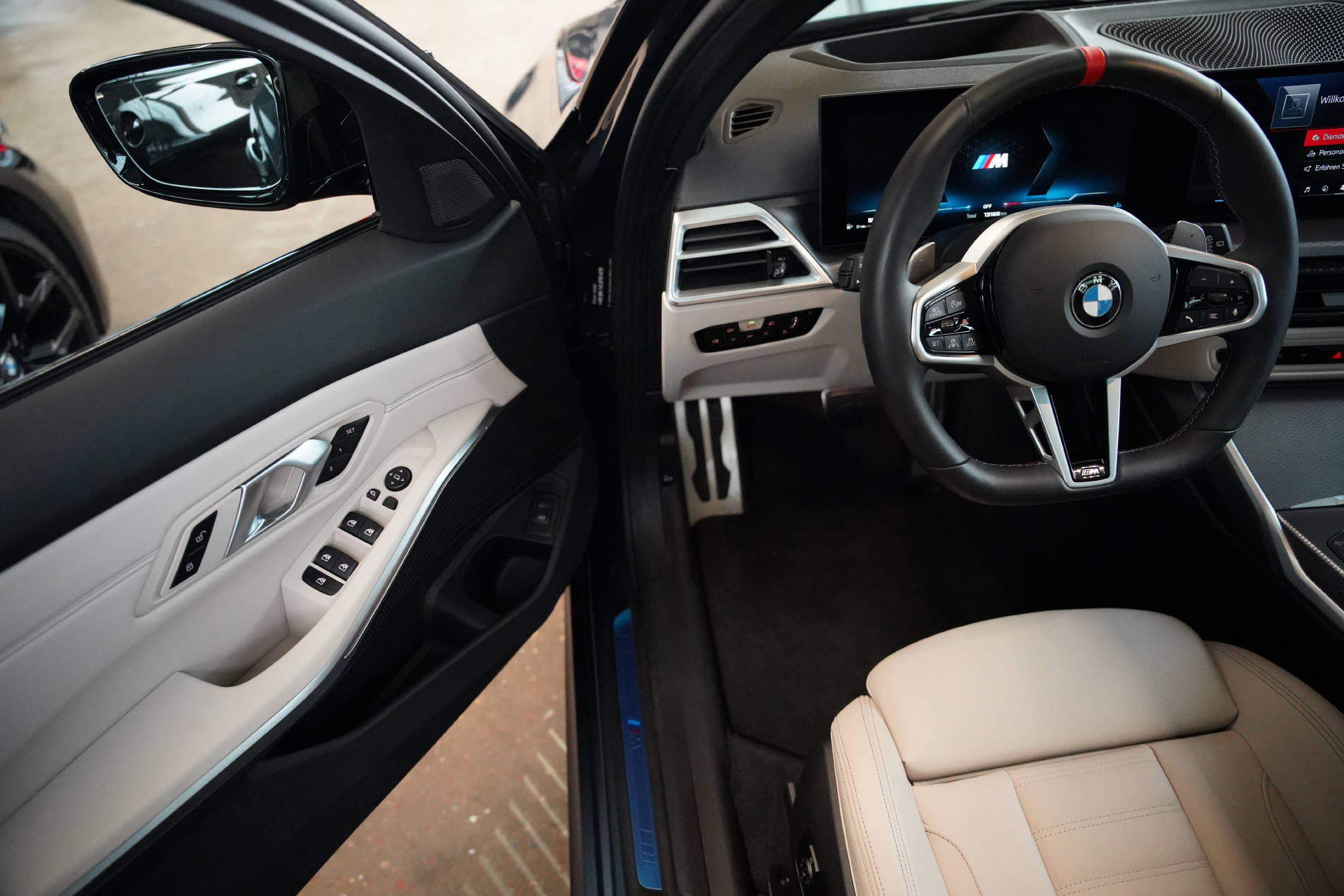 BMW M340i xDrive 48V Touring Steptronic M Sport-image-8