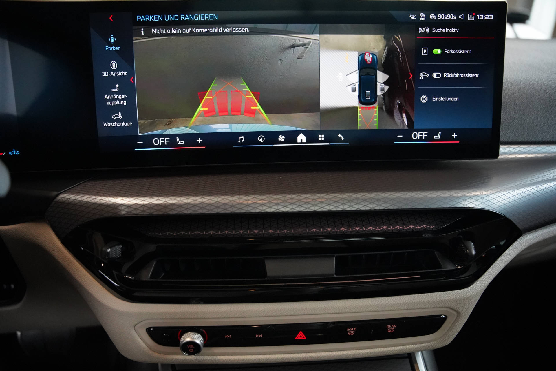BMW M340i xDrive 48V Touring Steptronic M Sport-image-13