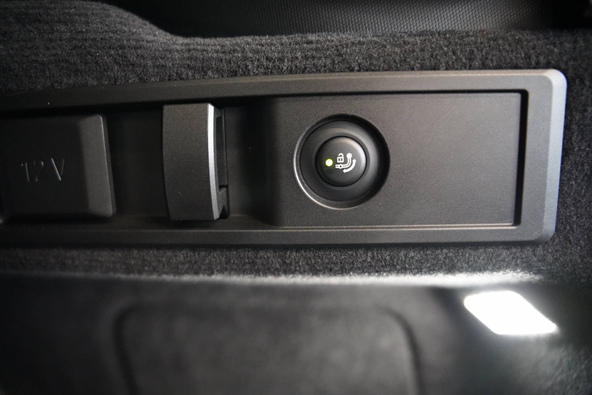 BMW M340i xDrive 48V Touring Steptronic M Sport-image-15