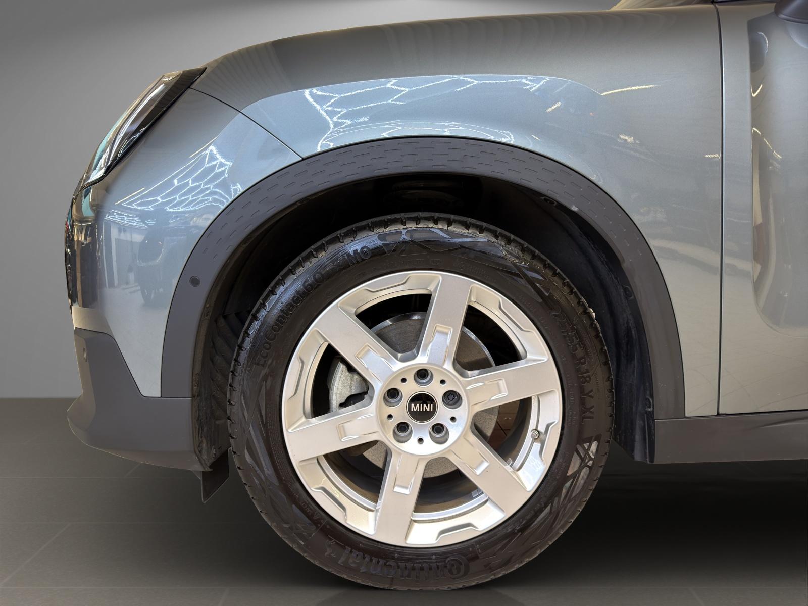 MINI Countryman E-image-21