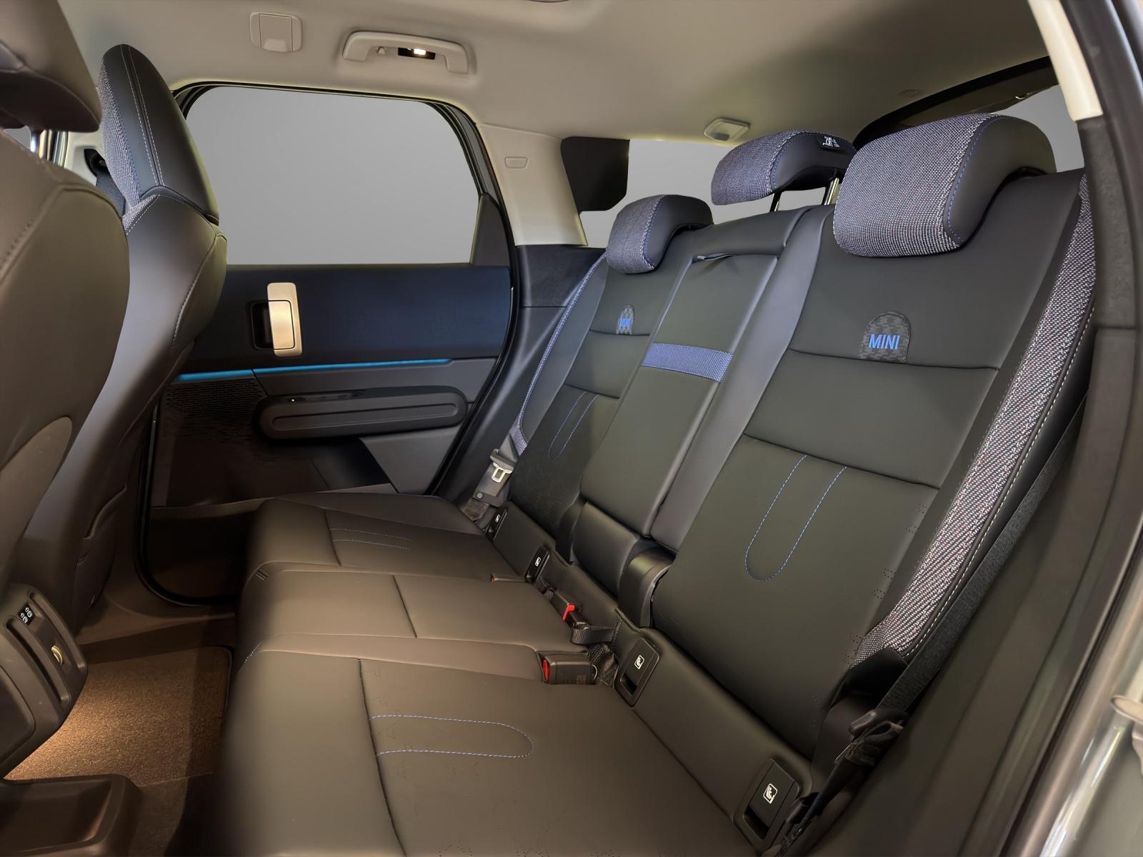 MINI Countryman E-image-18