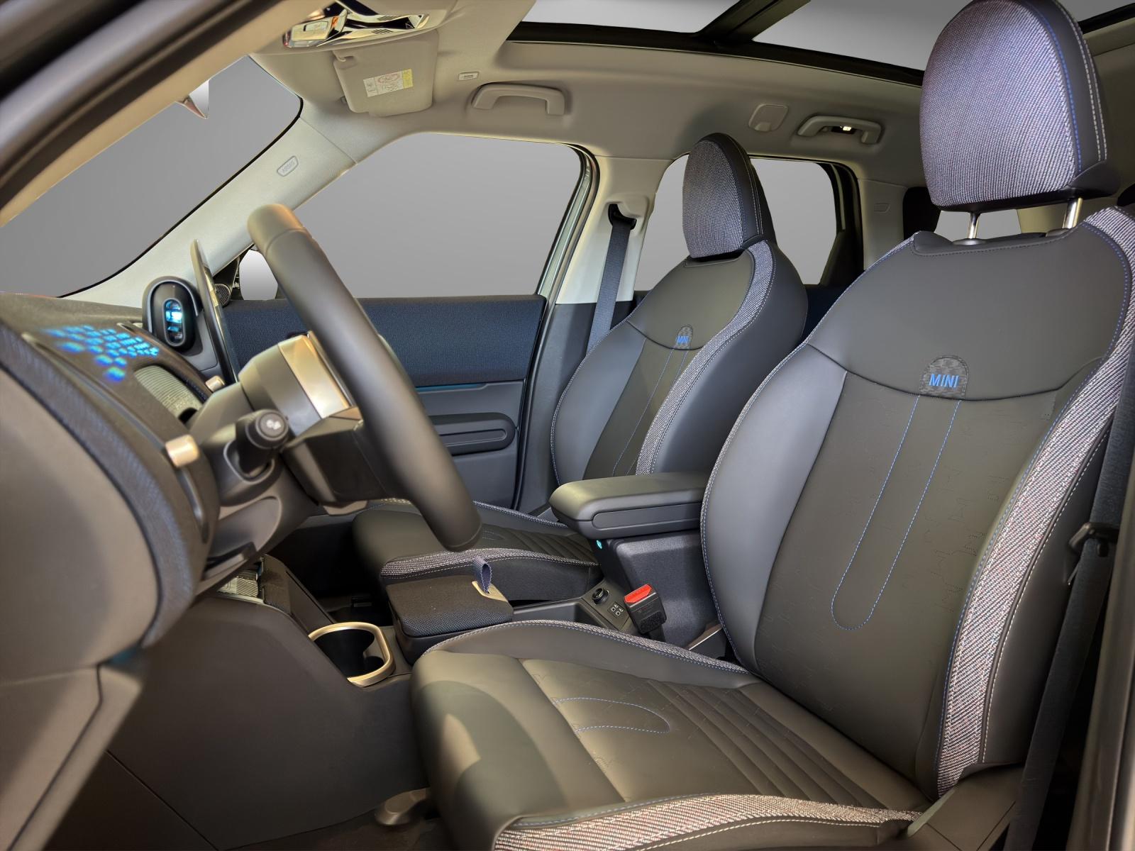 MINI Countryman E-image-11