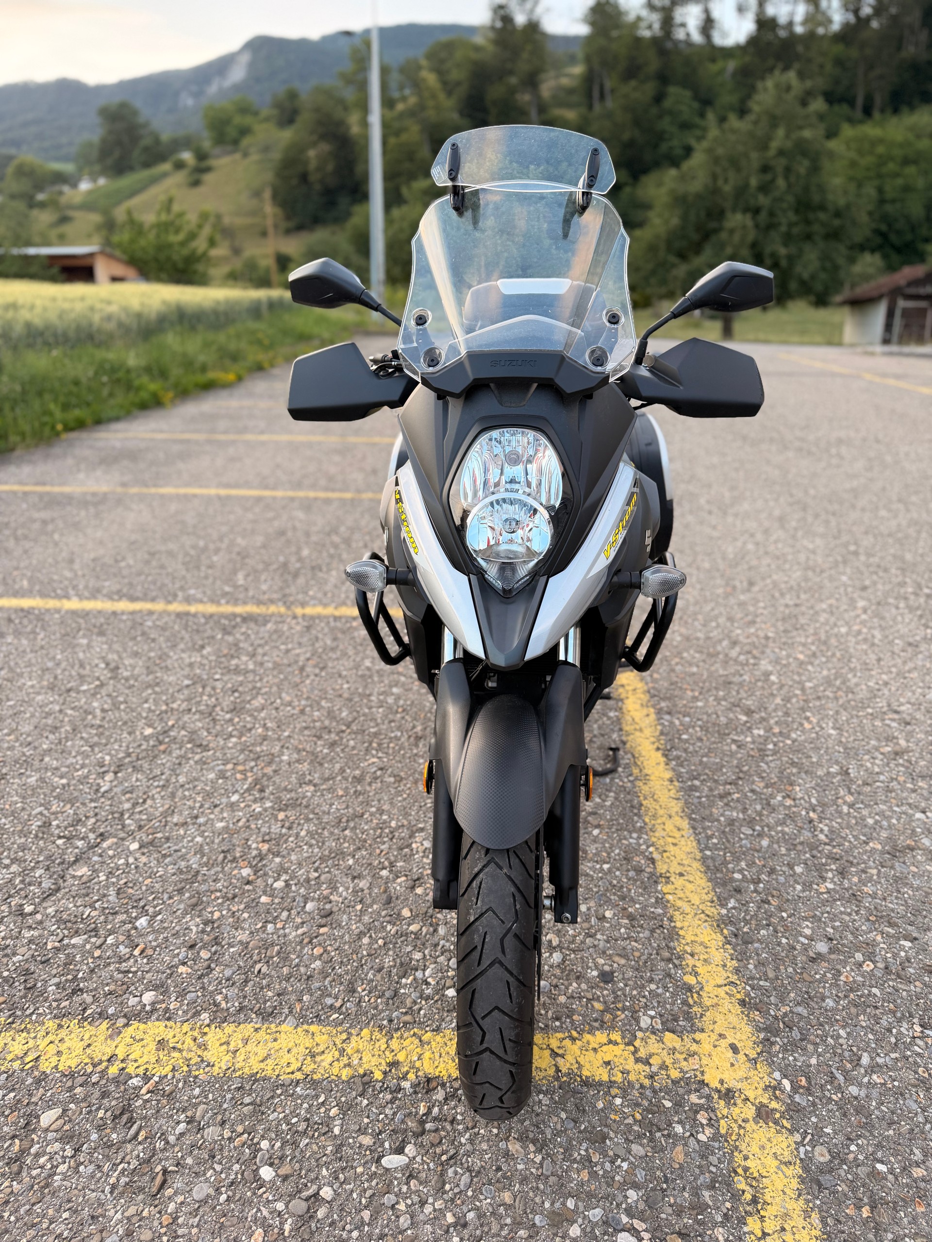 SUZUKI DL 650 XA Xtreme ABS L8-image-3