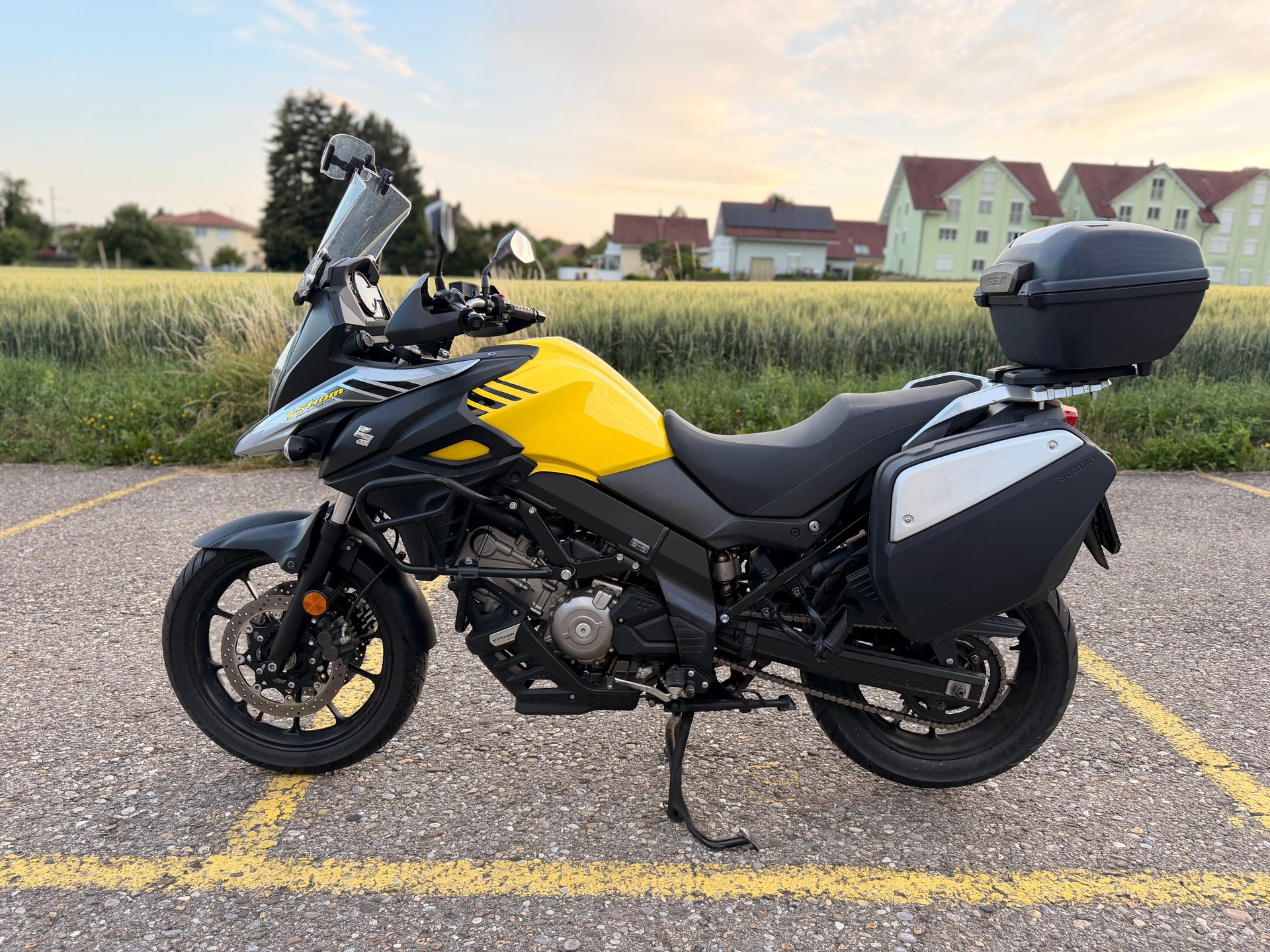 SUZUKI DL 650 XA Xtreme ABS L8-image-0