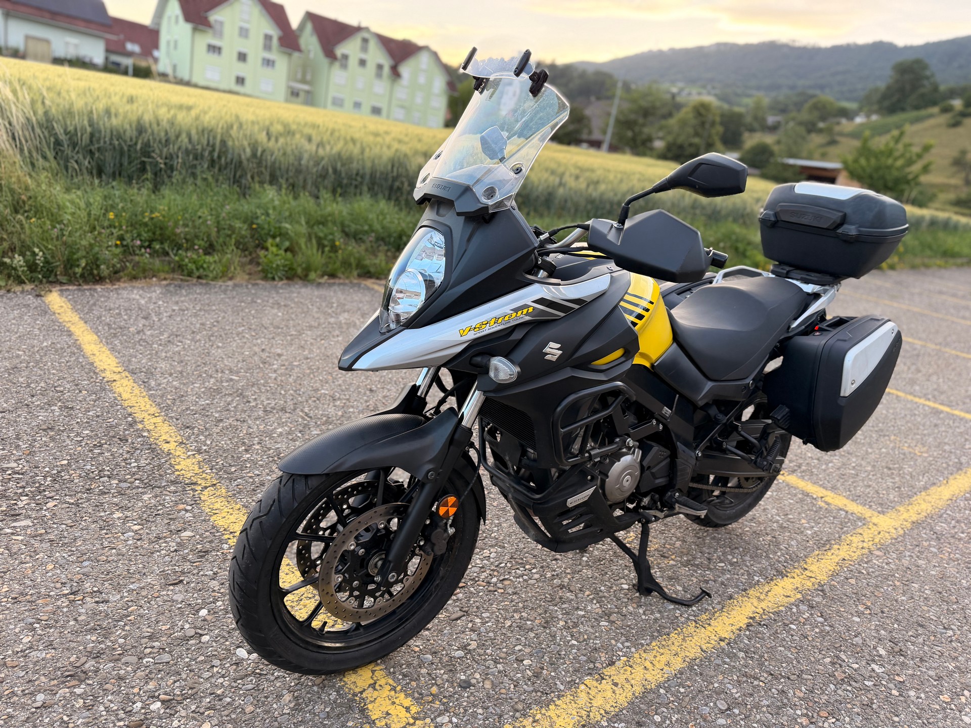 SUZUKI DL 650 XA Xtreme ABS L8-image-2