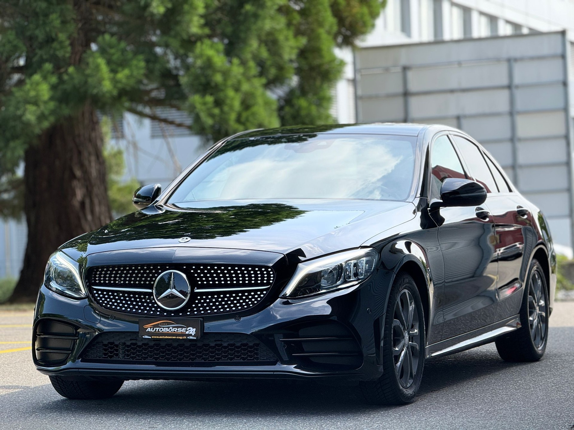MERCEDES-BENZ C 220 d AMG Line 4matic