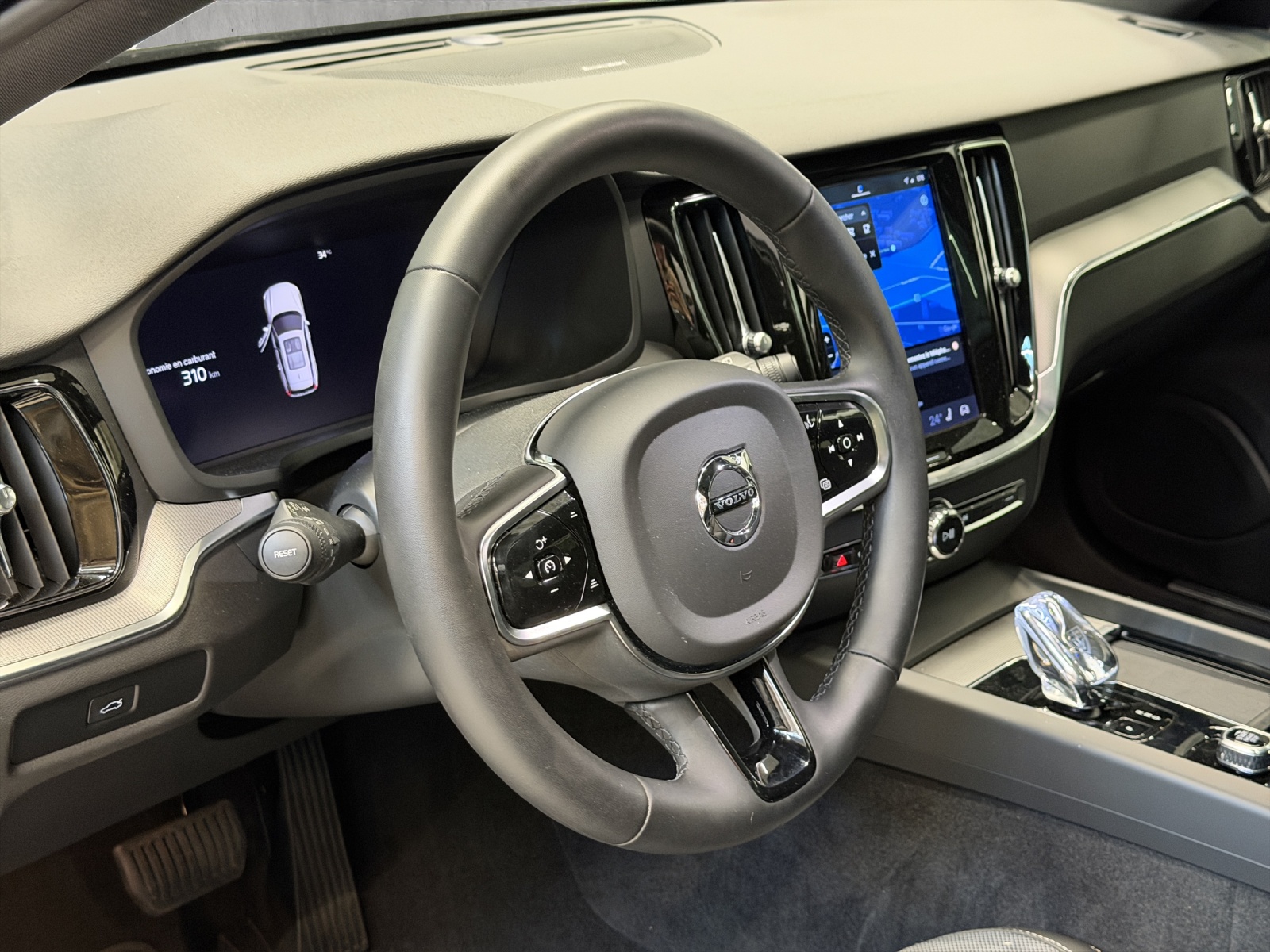 VOLVO V60 B5 AWD Benzin Mild Hybrid Plus Dark Geartronic-image-11