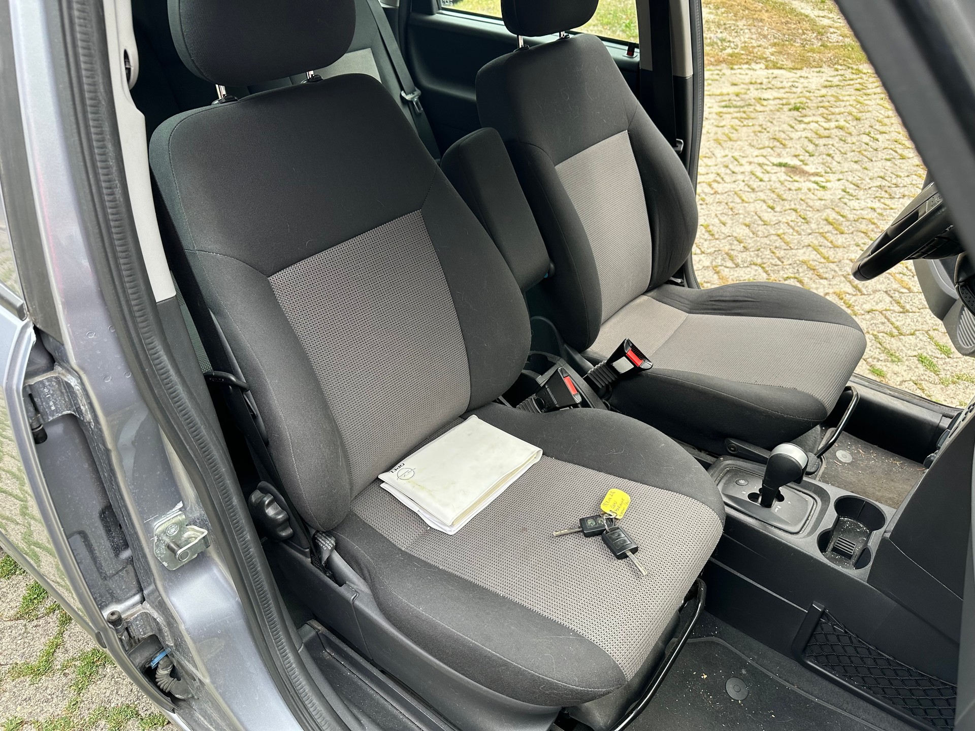 OPEL Meriva 1.6i 16V Linea Fresca (BETRIEBSFERIEN bis 09.08.26)-image-11