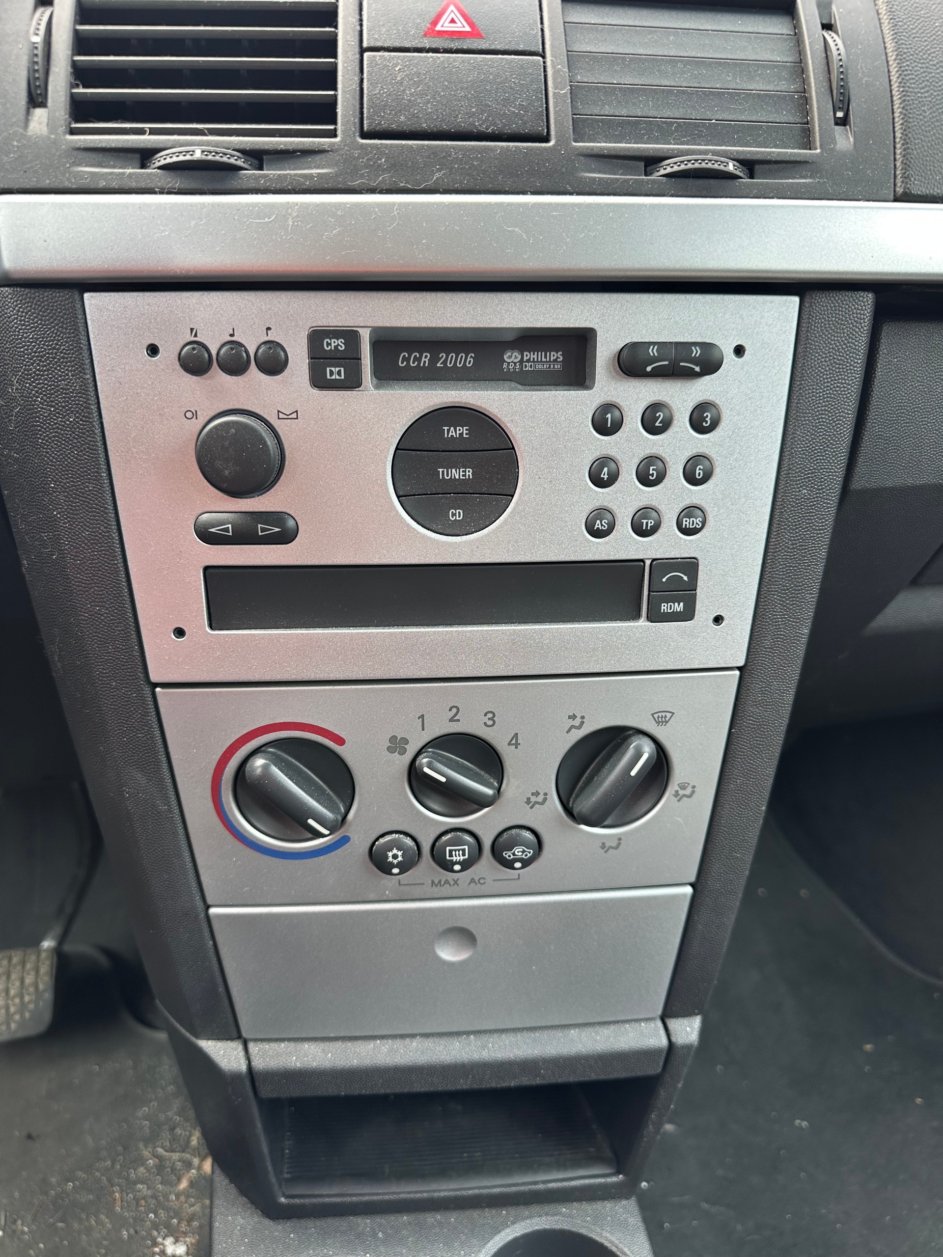 OPEL Meriva 1.6i 16V Linea Fresca (BETRIEBSFERIEN bis 09.08.26)-image-15