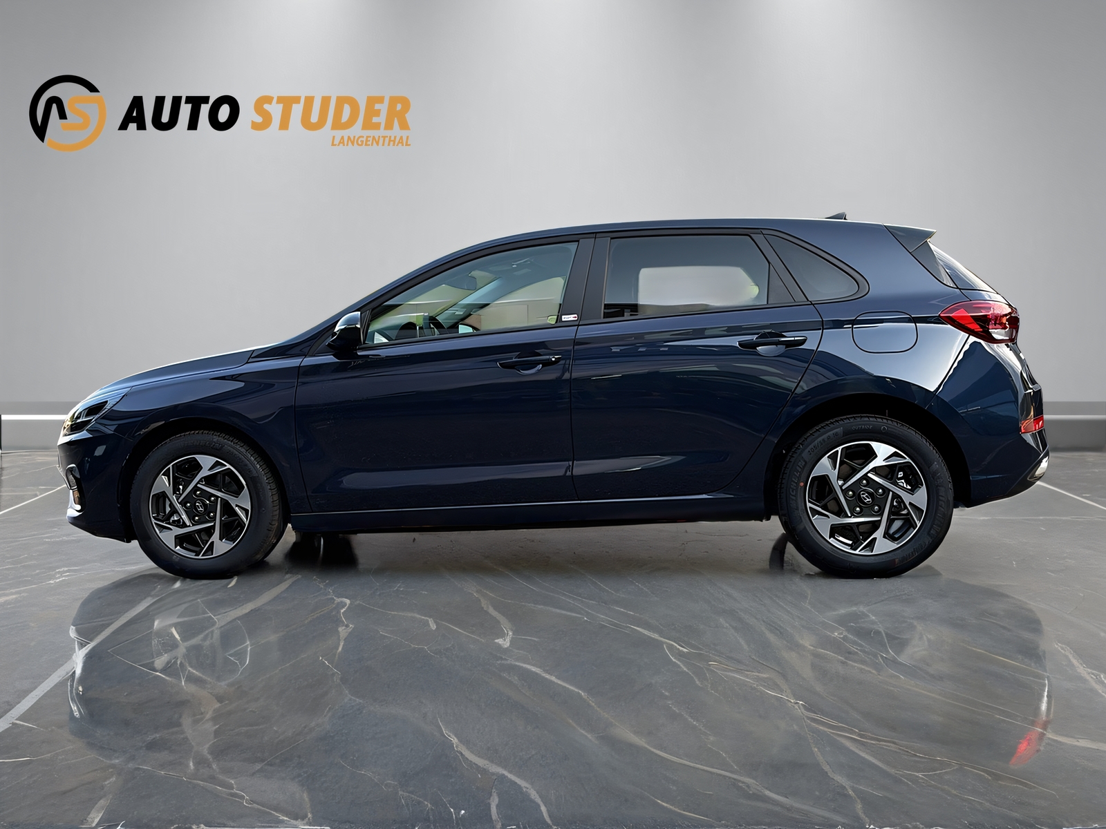 HYUNDAI i30 1.5 T-GDi Amplia-image-7