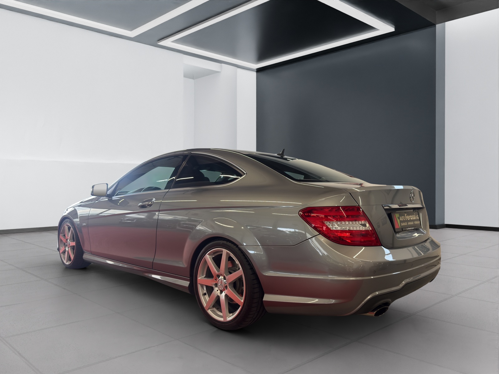 MERCEDES-BENZ C 180 Coupé MyStar 7G-Tronic-showroom-element-3