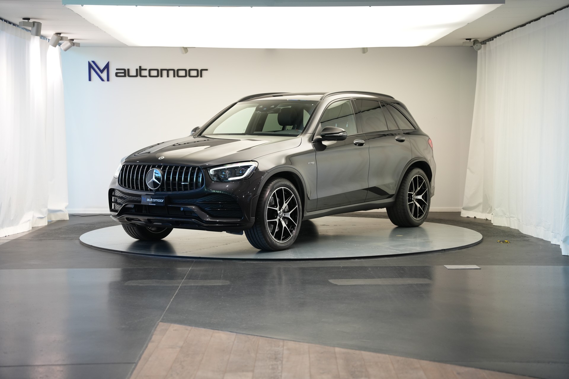 MERCEDES-BENZ GLC 43 AMG 4Matic 9G-Tronic *CH-Fahrzeug* Burmester* *Panorama*