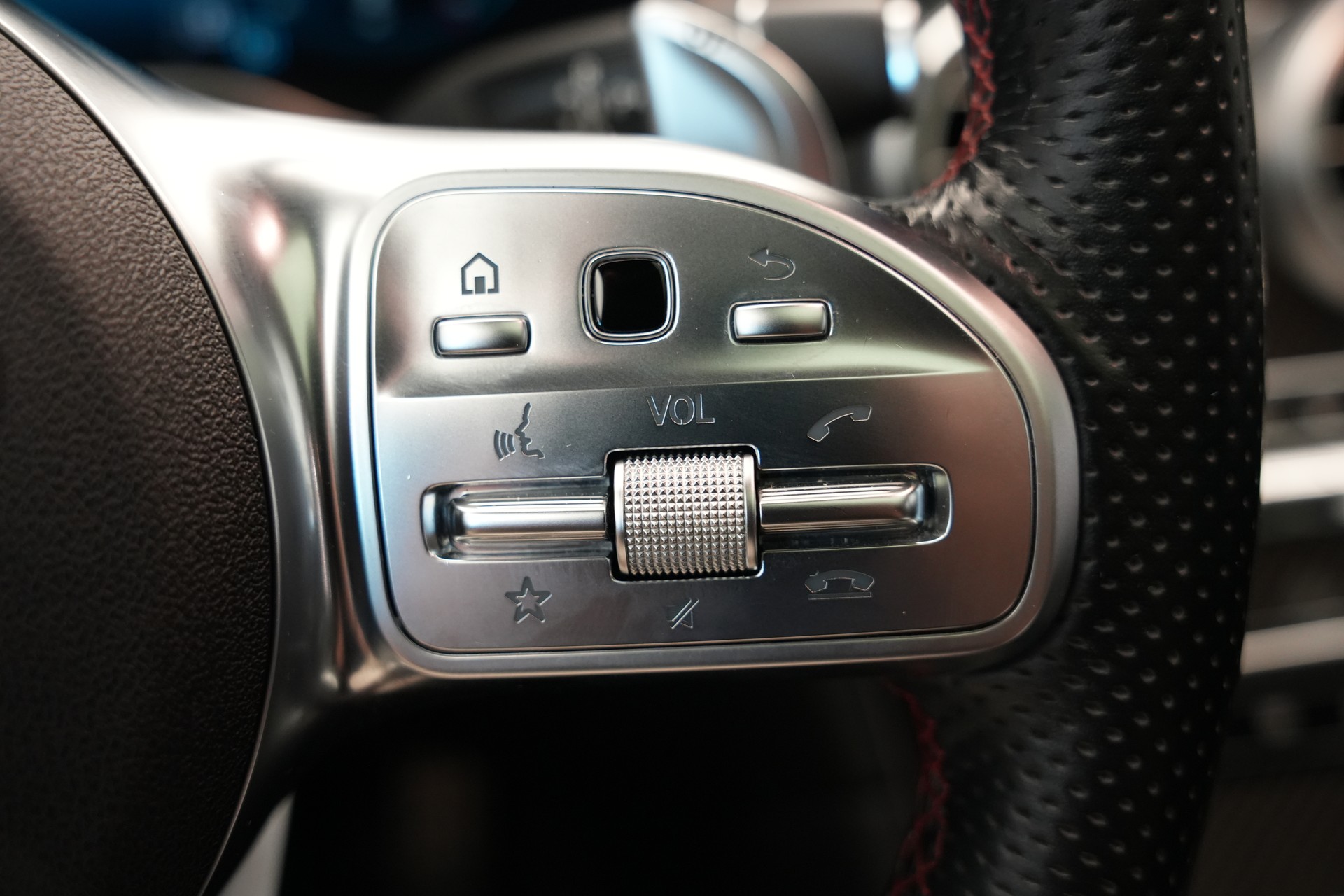 MERCEDES-BENZ GLC 43 AMG 4Matic 9G-Tronic *CH-Fahrzeug* Burmester* *Panorama*-image-22