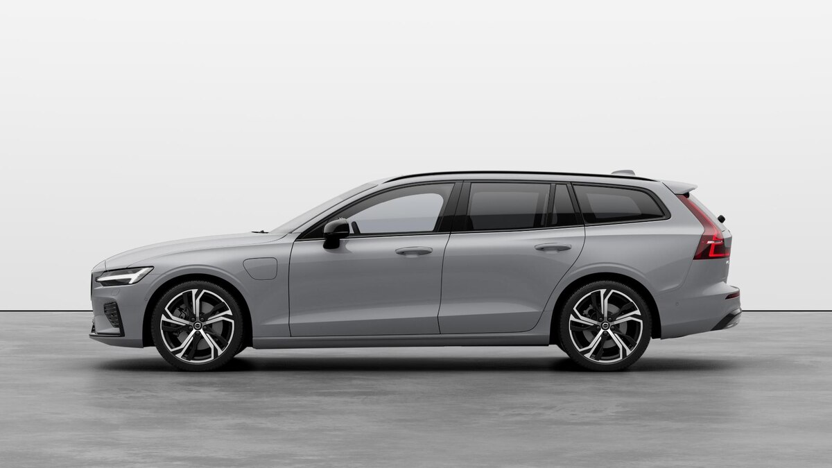 VOLVO V60 2.0 T6 TE Ultra Dark eAWD-showroom-element-2
